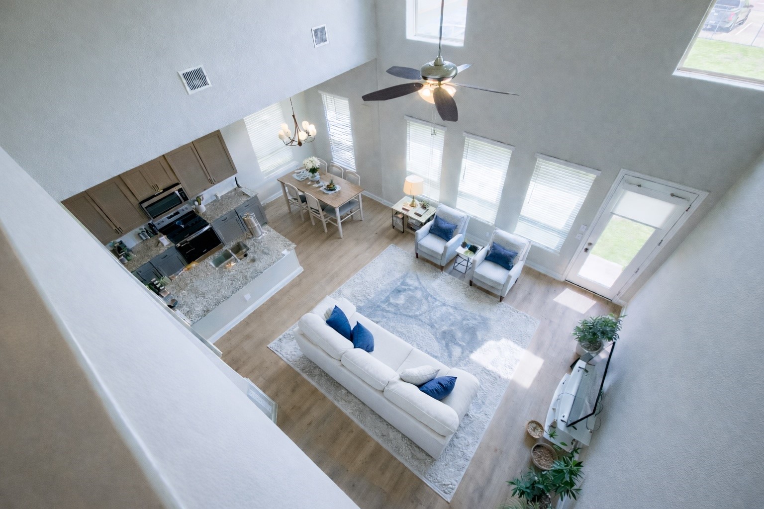 Property photo 03 of 4108 Swinley Forest Drive, Arlington, TX 76017 | MLS #21227939