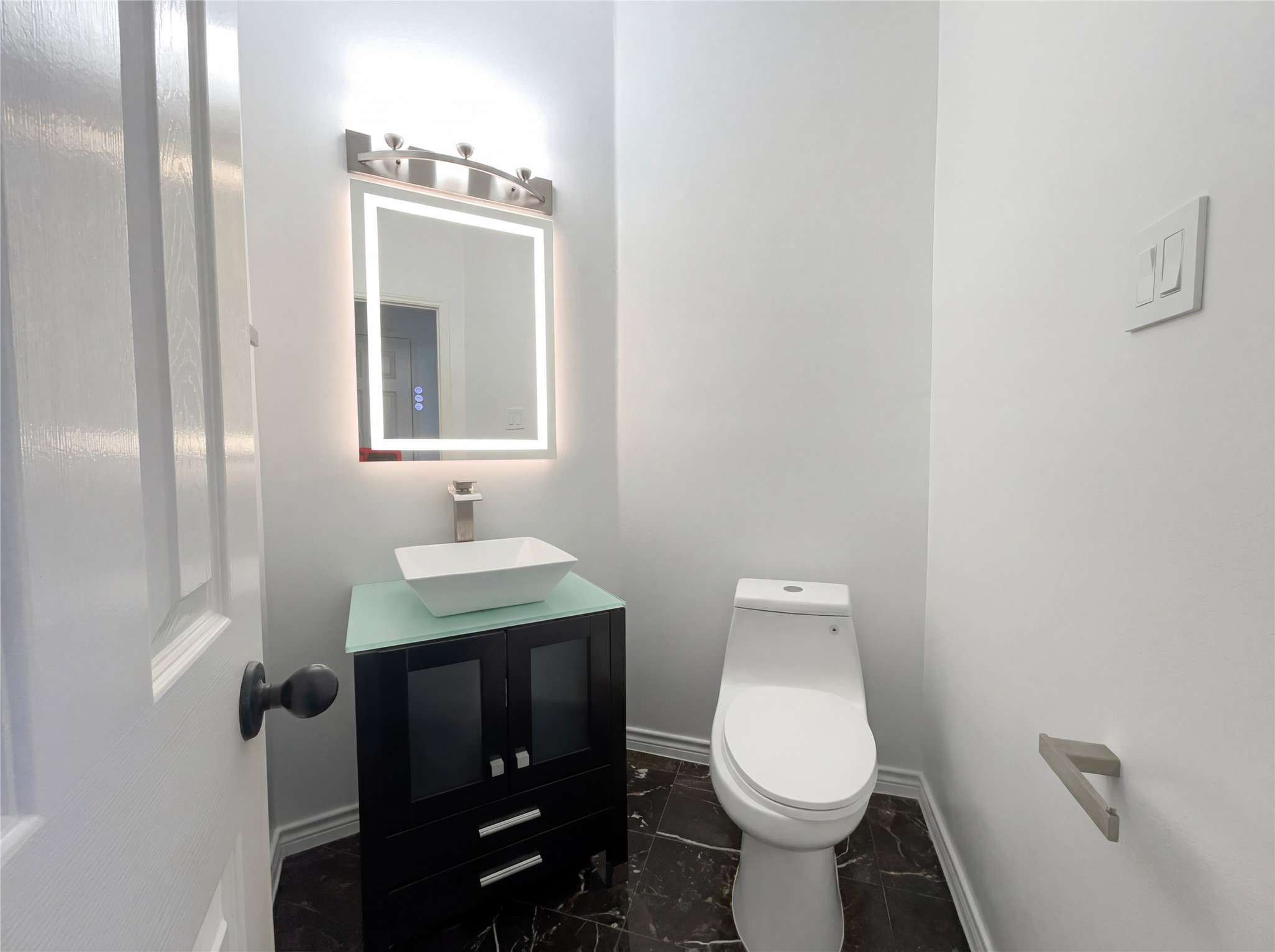 2406 Manchester Drive, Carrollton, TX, 75006