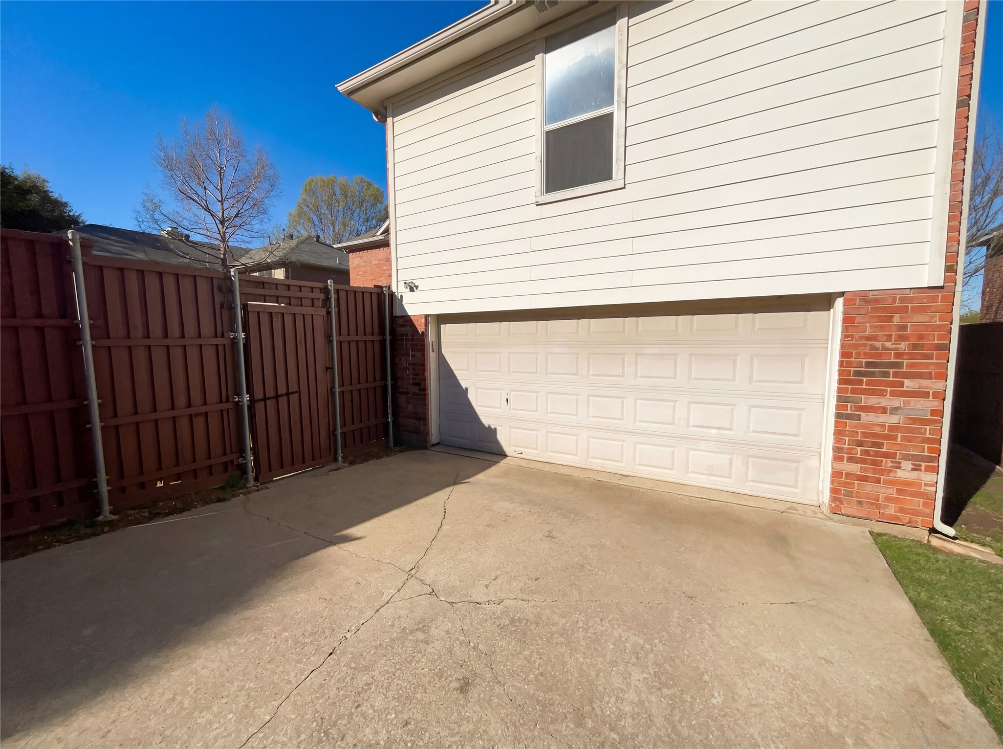 2406 Manchester Drive, Carrollton, TX, 75006