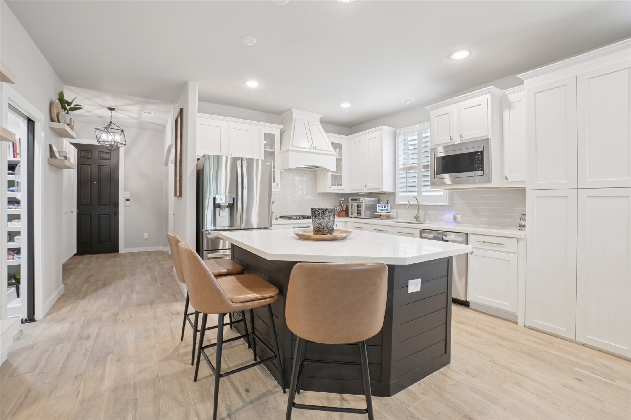 6301 Meandering Creek Drive, Denton, TX, 76226