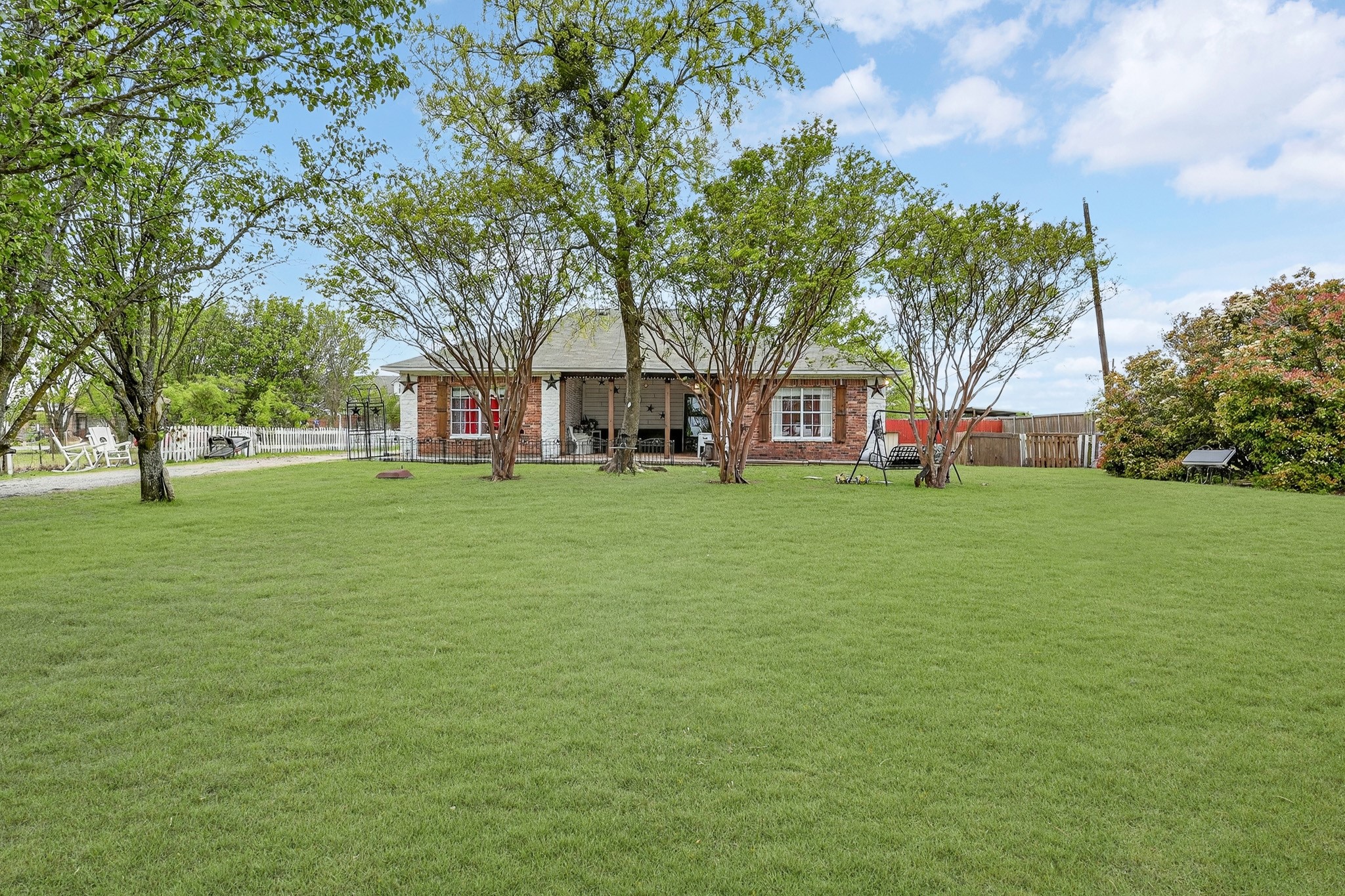 2070 County Road 377, Van Alstyne, TX, 75495