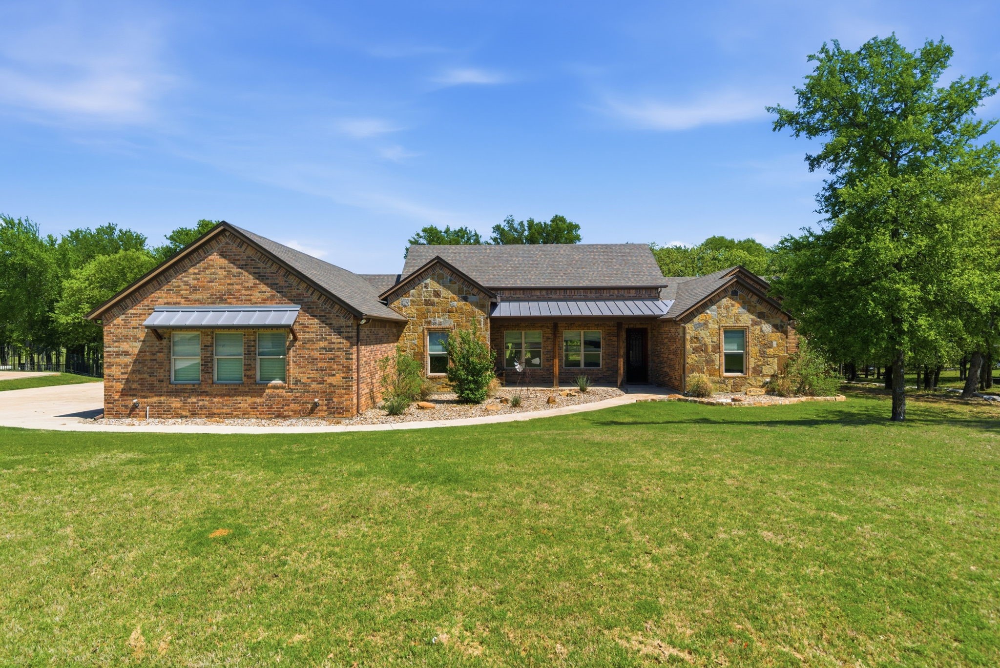 104 Oak Bend Court, Lipan, TX, 76462