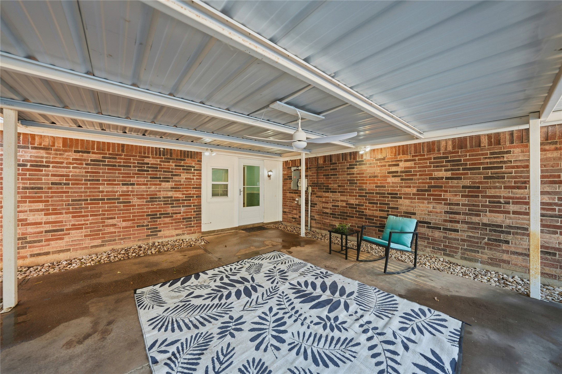 1129 W Hills Terrace, Saginaw, TX, 76179