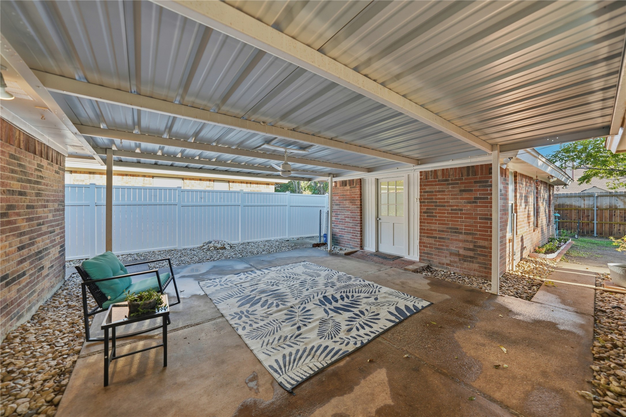 1129 W Hills Terrace, Saginaw, TX, 76179