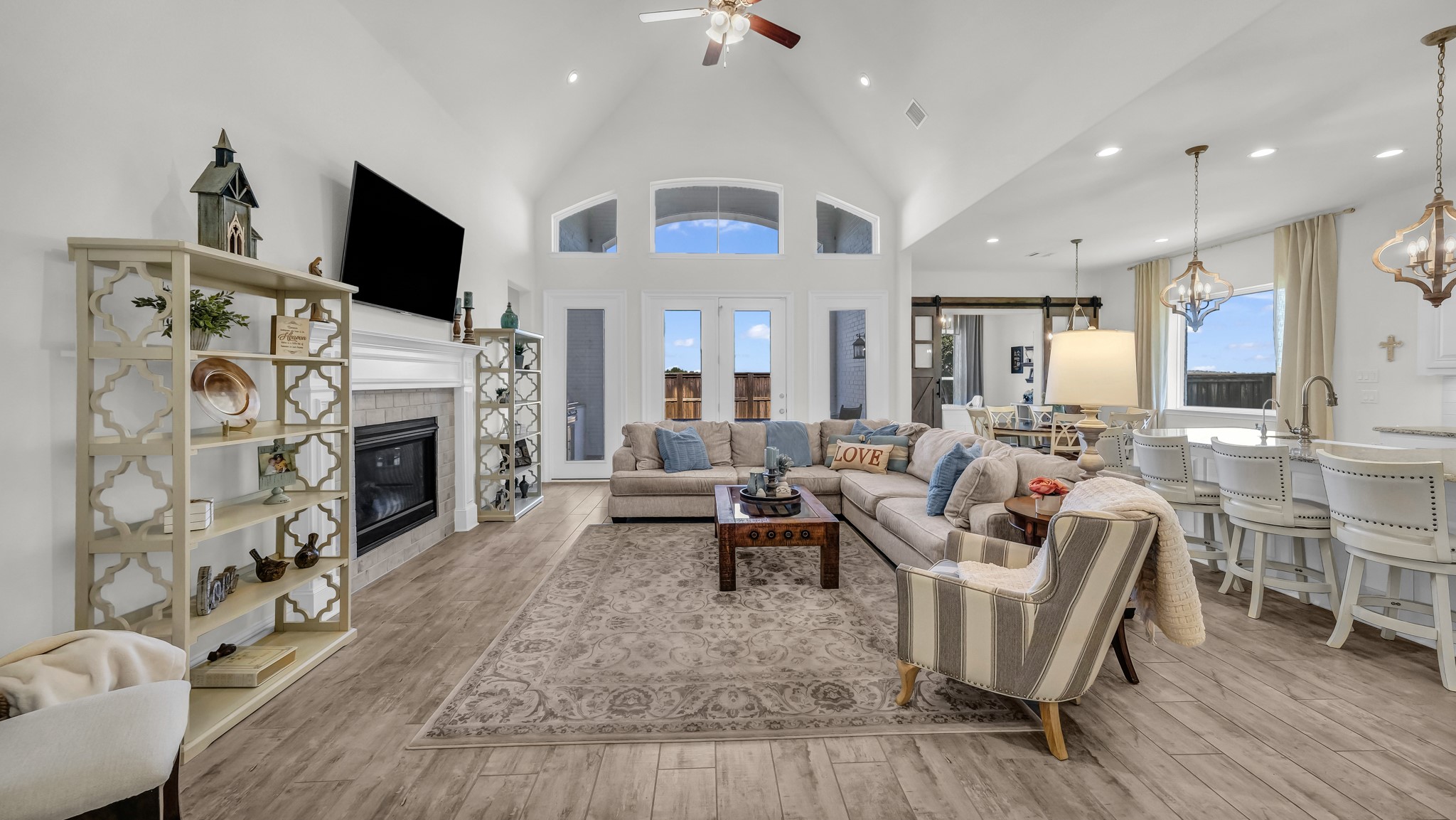 1709 E Roundtree Circle, Fort Worth, TX, 76008