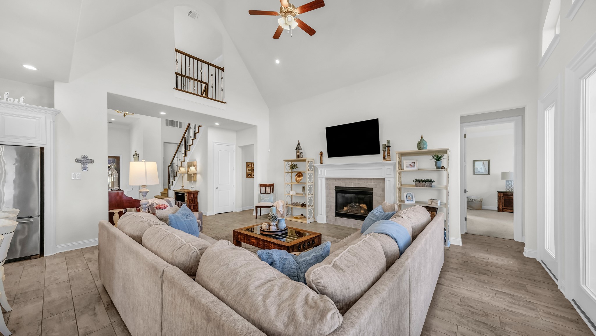 1709 E Roundtree Circle, Fort Worth, TX, 76008