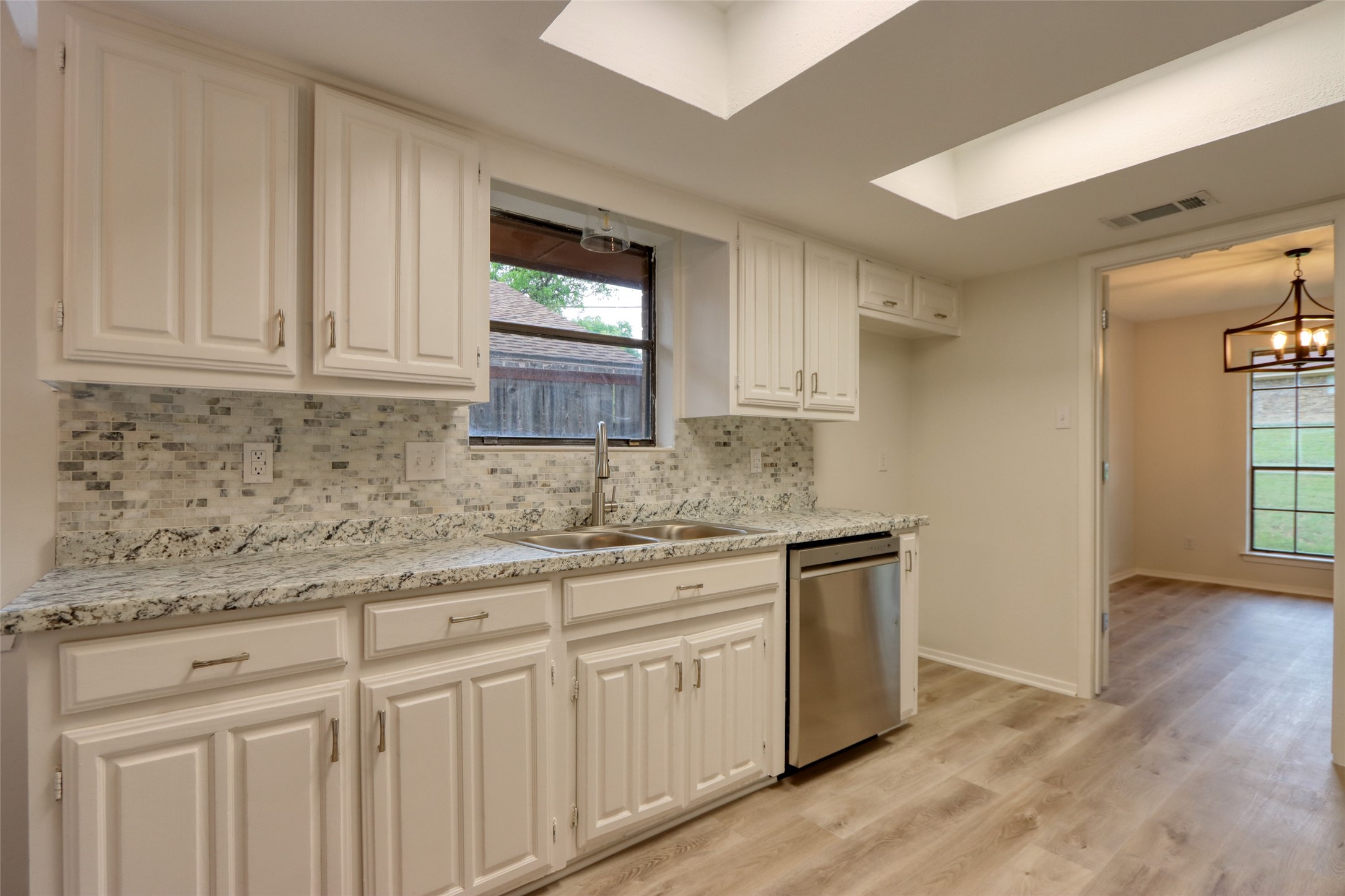 306 Larry Drive, Duncanville, TX, 75137