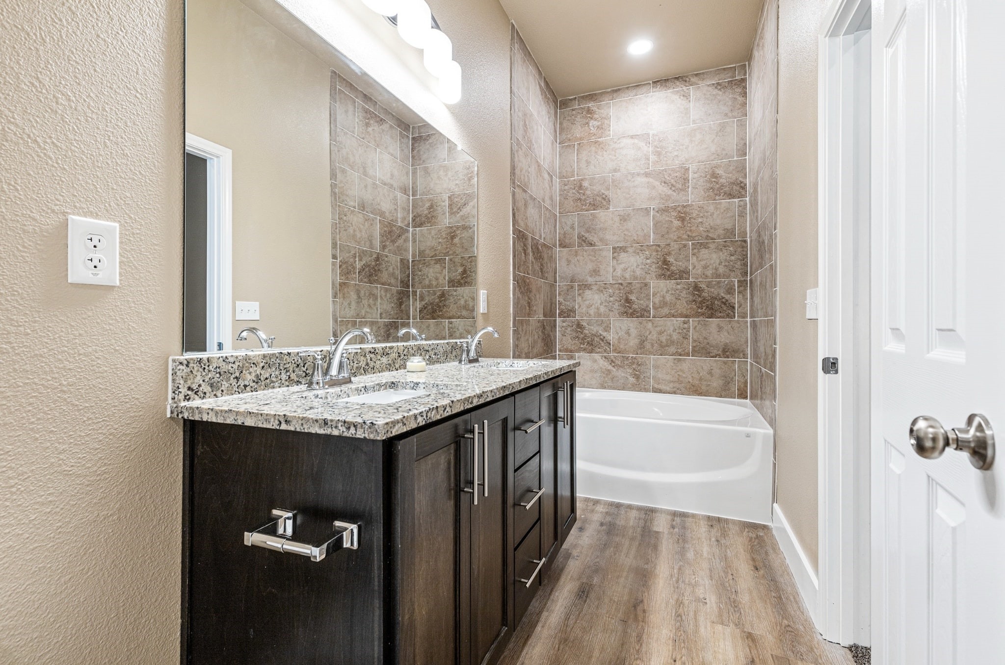 413 Henderson Street, Bonham, TX, 75418