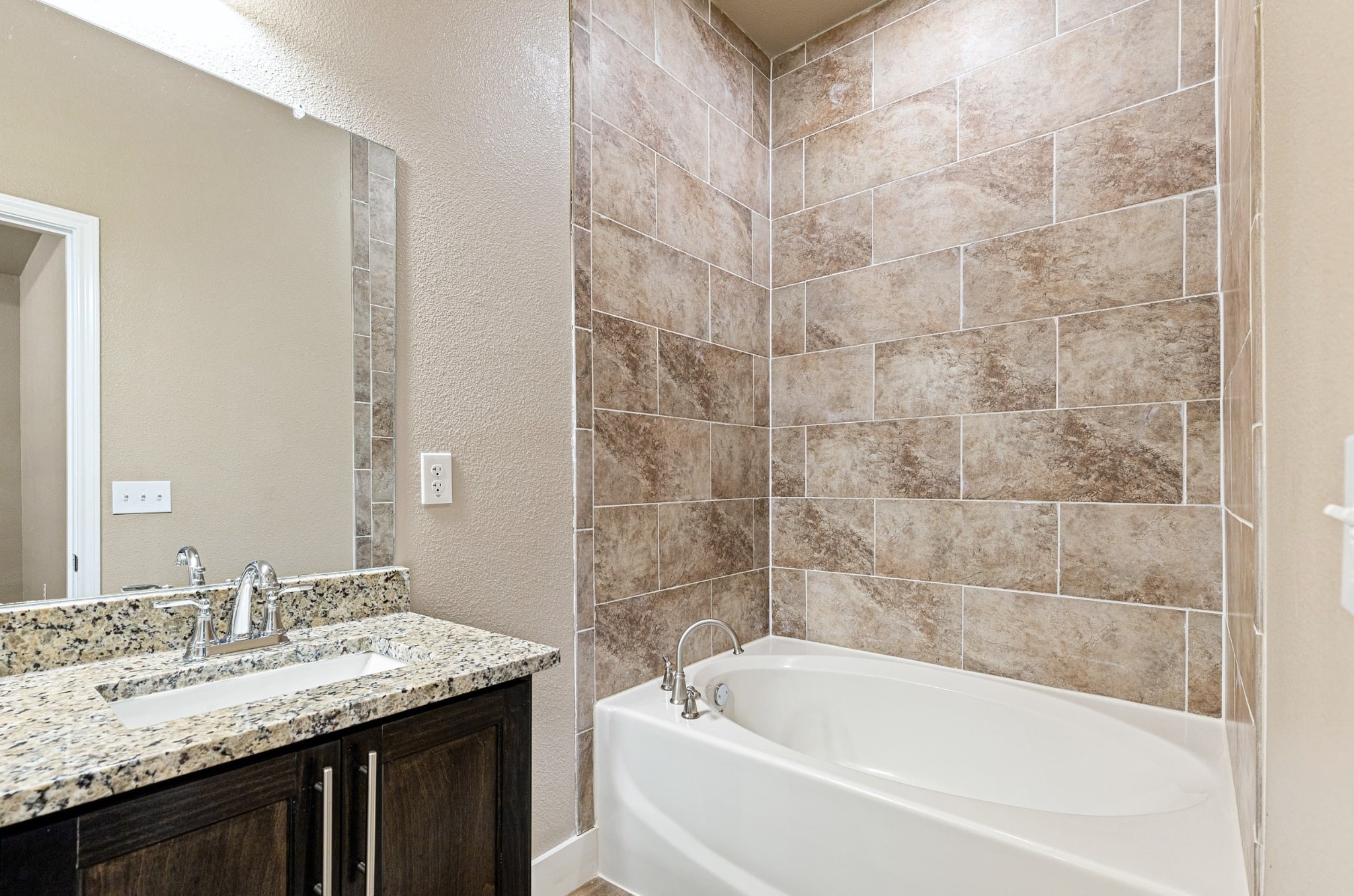 413 Henderson Street, Bonham, TX, 75418