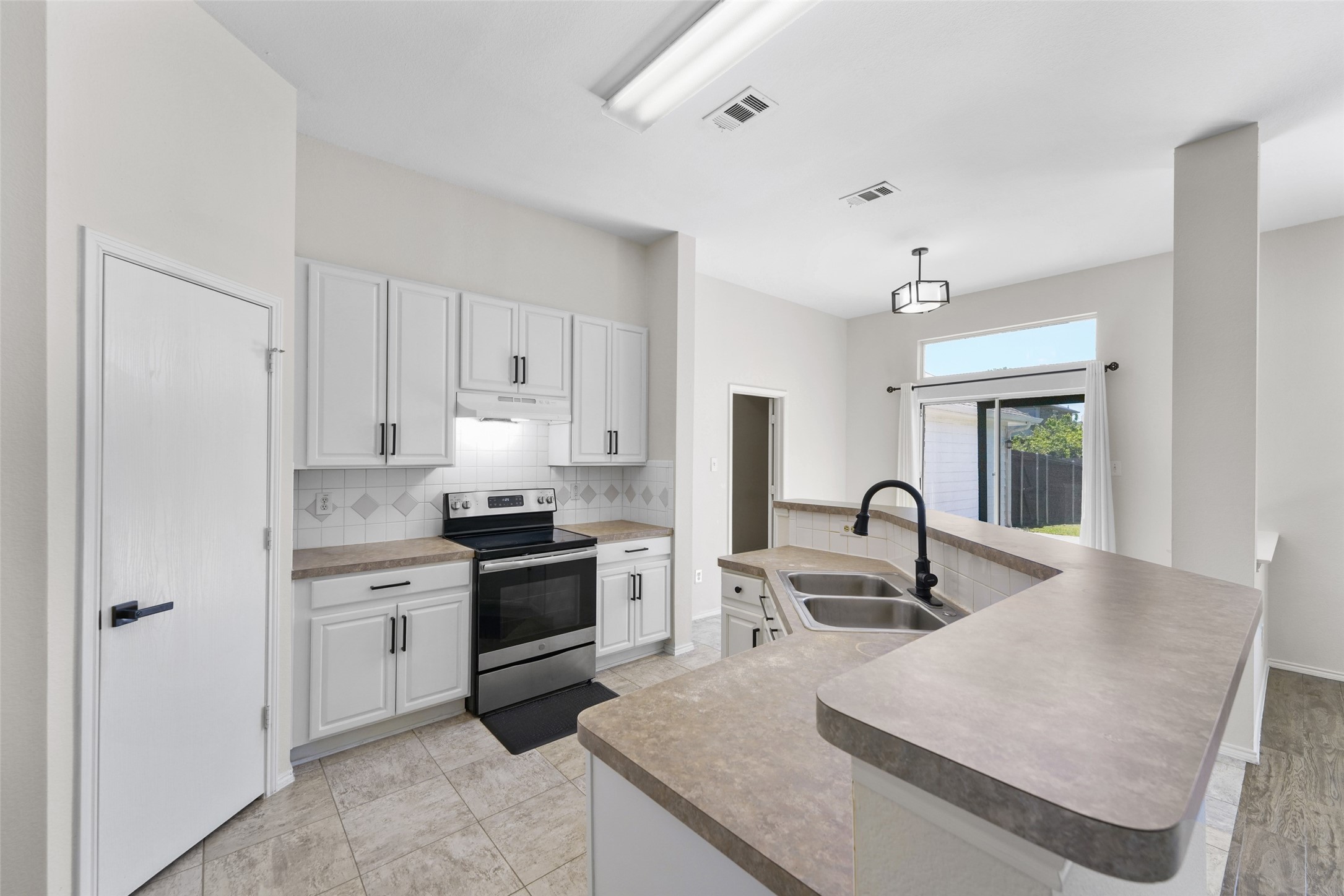 2124 Hickory Ridge Drive, Mesquite, TX, 75181