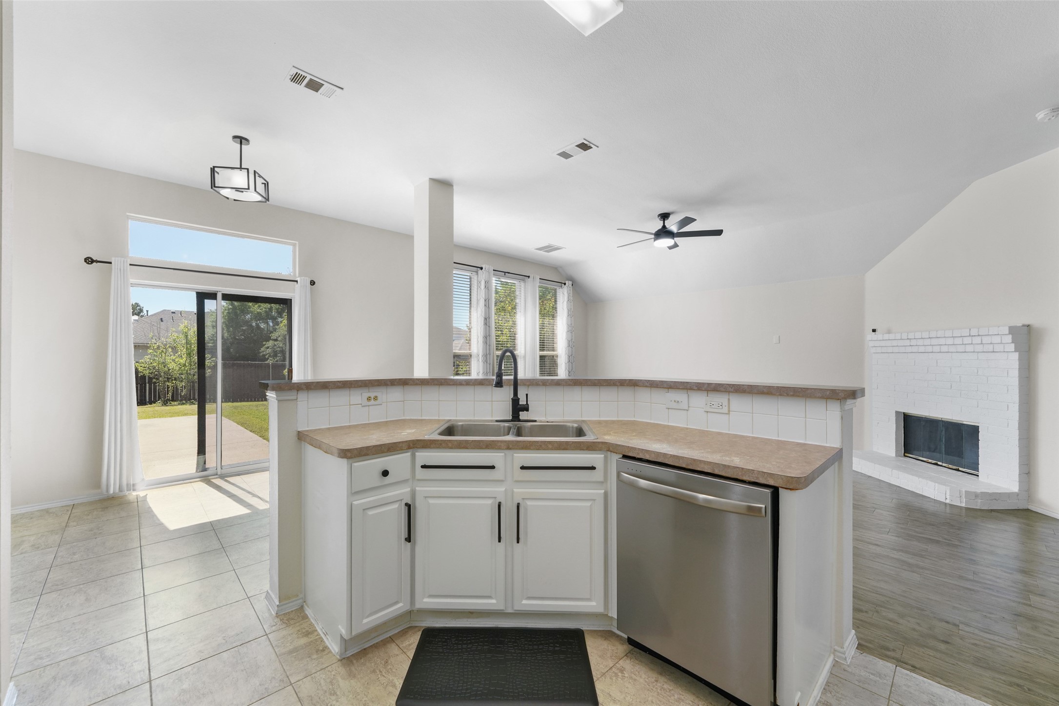 2124 Hickory Ridge Drive, Mesquite, TX, 75181