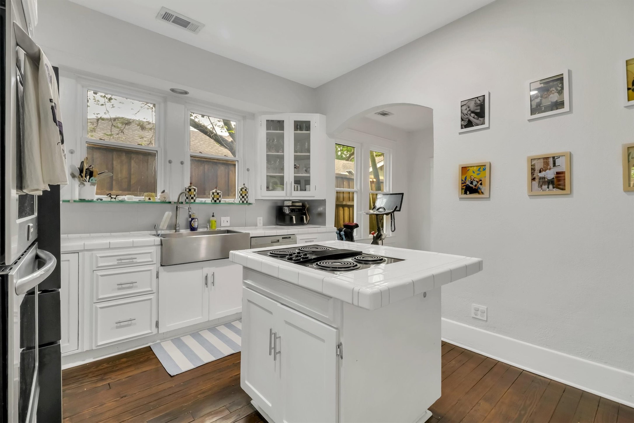 307 N Edgefield Avenue, Dallas, TX, 75208