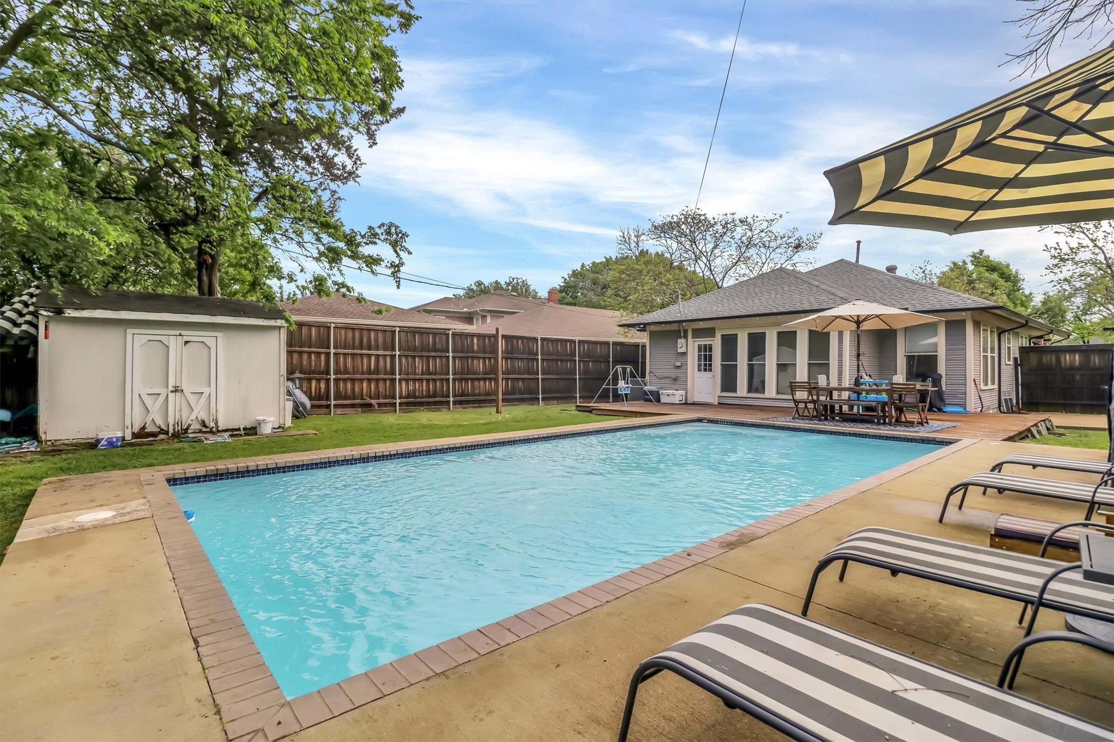 307 N Edgefield Avenue, Dallas, TX, 75208