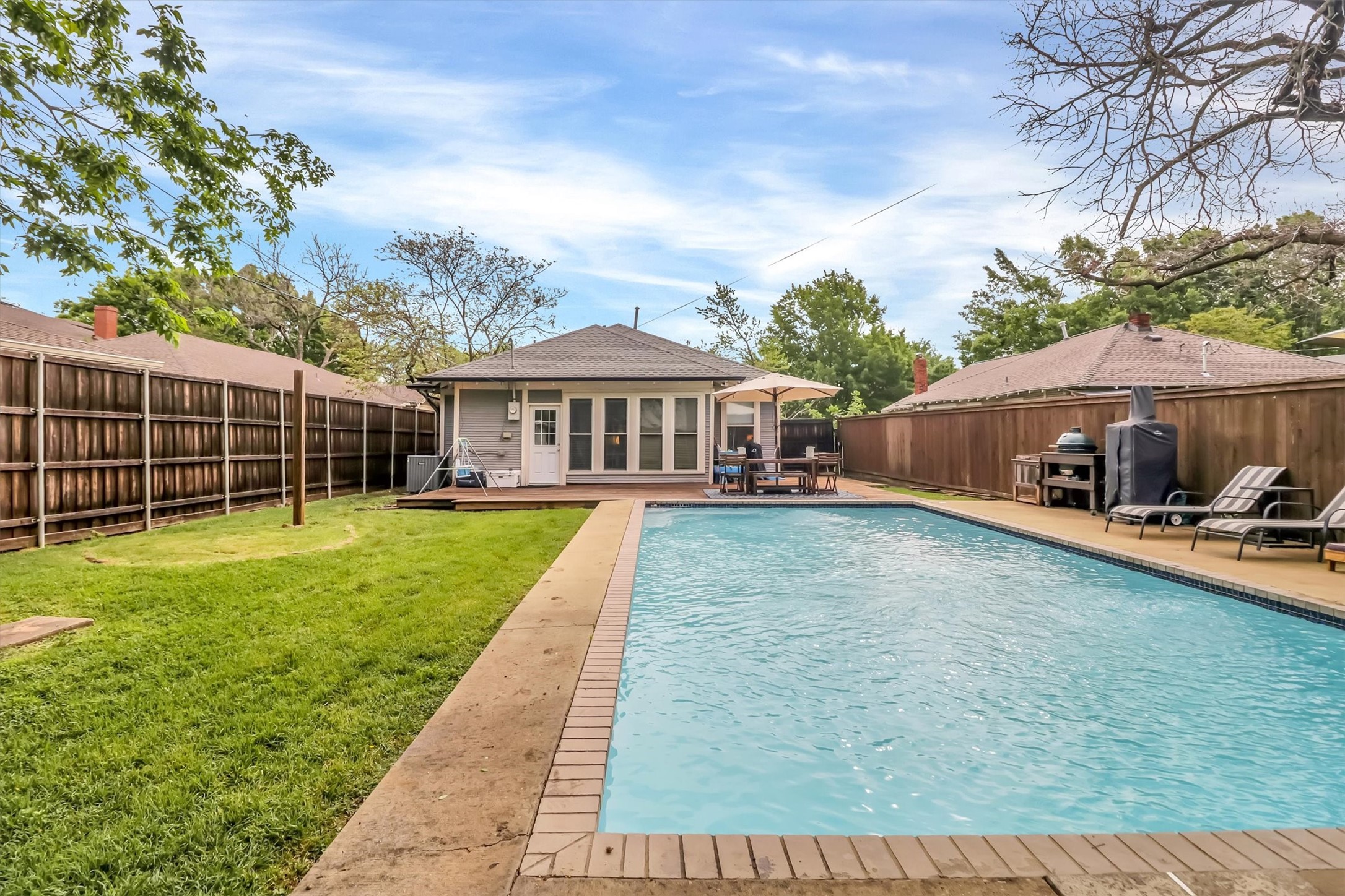 307 N Edgefield Avenue, Dallas, TX, 75208
