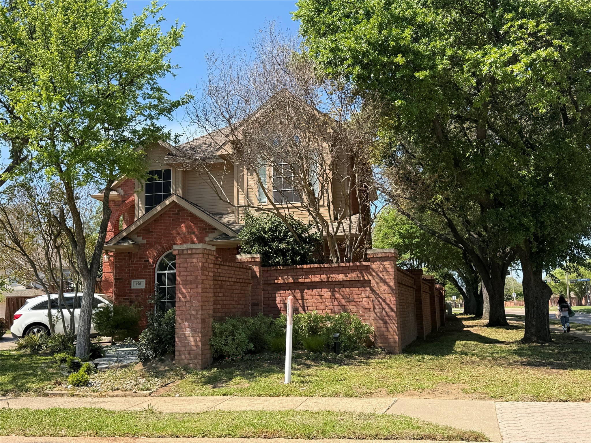 Property photo 04 of 196 Cove Drive, Coppell, TX 75019 | MLS #21229312