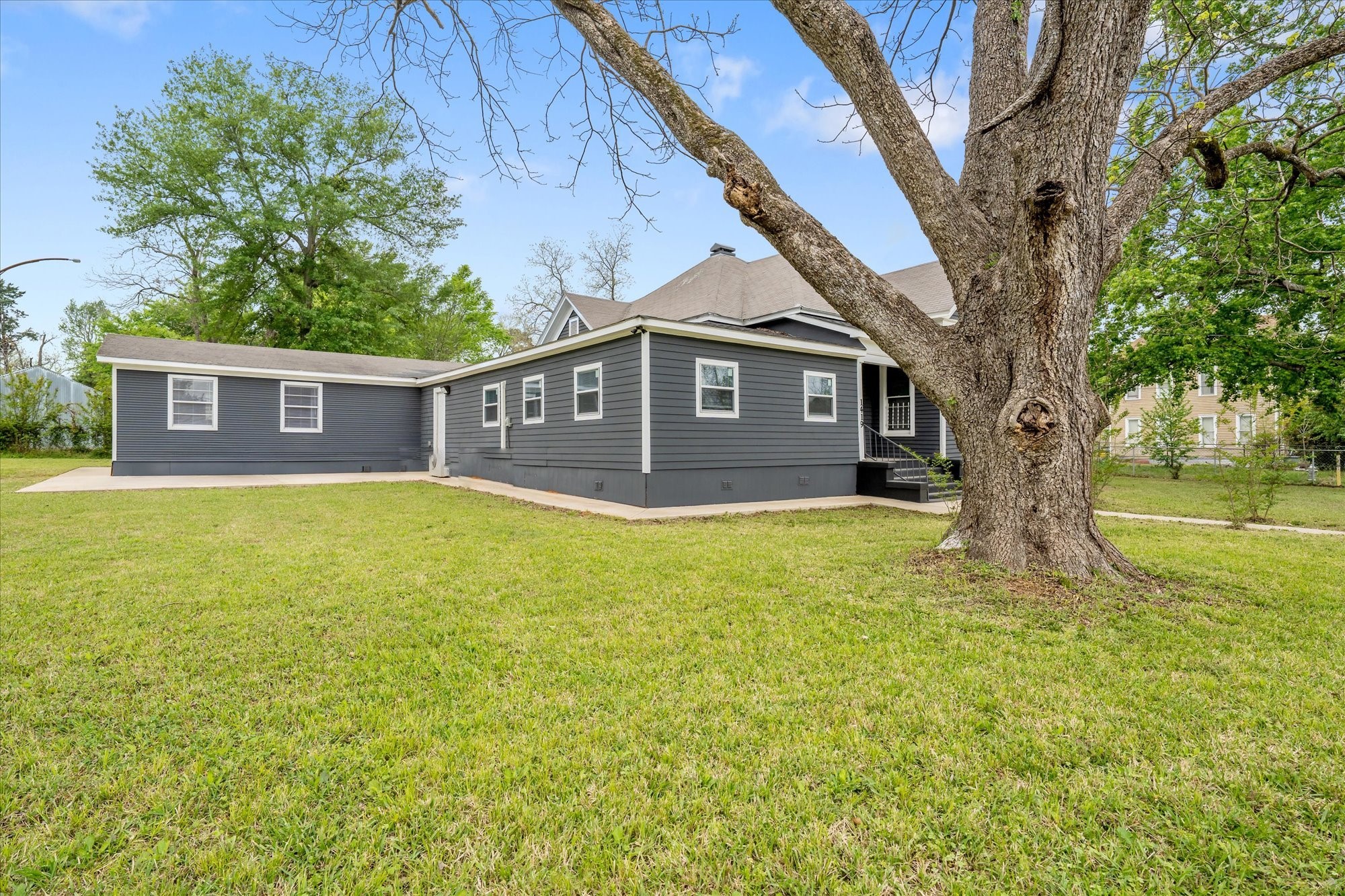 1419 N Sycamore, Palestine, TX, 75801