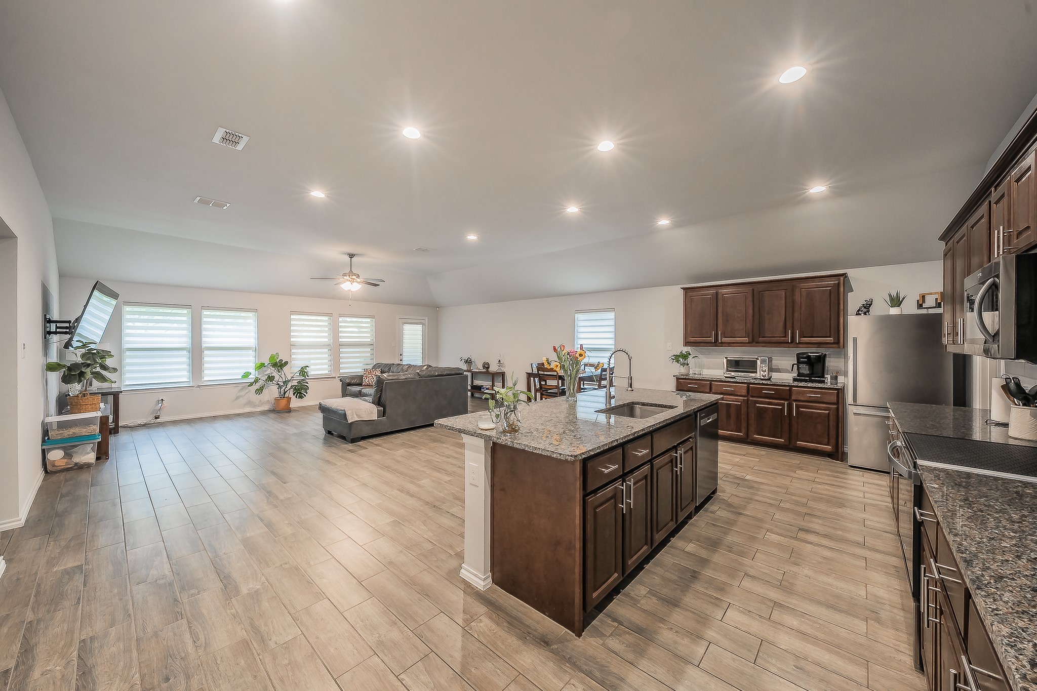 9916 Mescalbean Boulevard, Fort Worth, TX, 76036