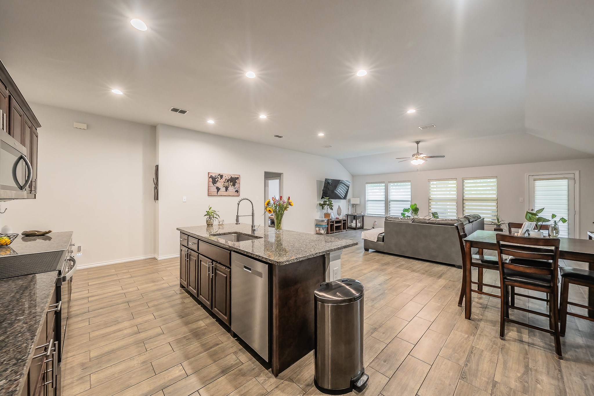 9916 Mescalbean Boulevard, Fort Worth, TX, 76036