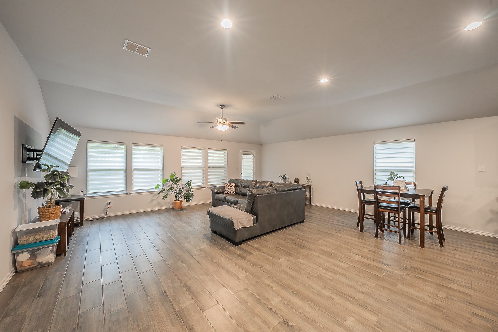 9916 Mescalbean Boulevard, Fort Worth, TX, 76036