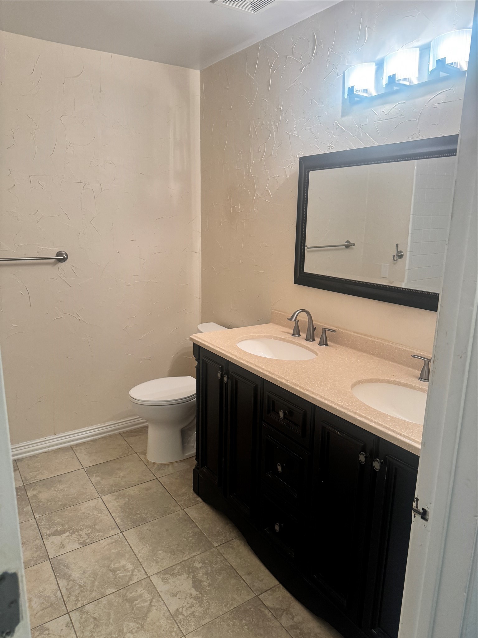 2301 Holly Drive, Euless, TX, 76039