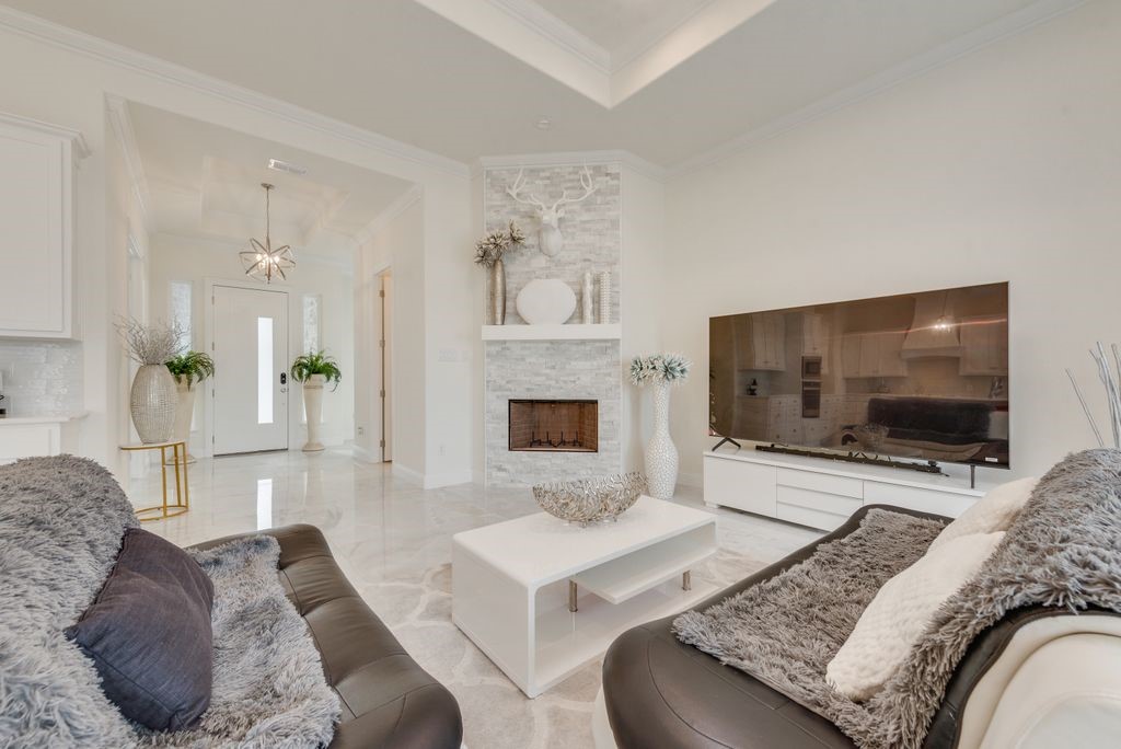 1424 Silent Springs Drive, Fort Worth, TX, 76052