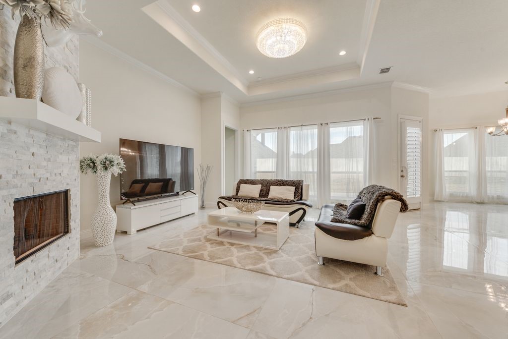 1424 Silent Springs Drive, Fort Worth, TX, 76052