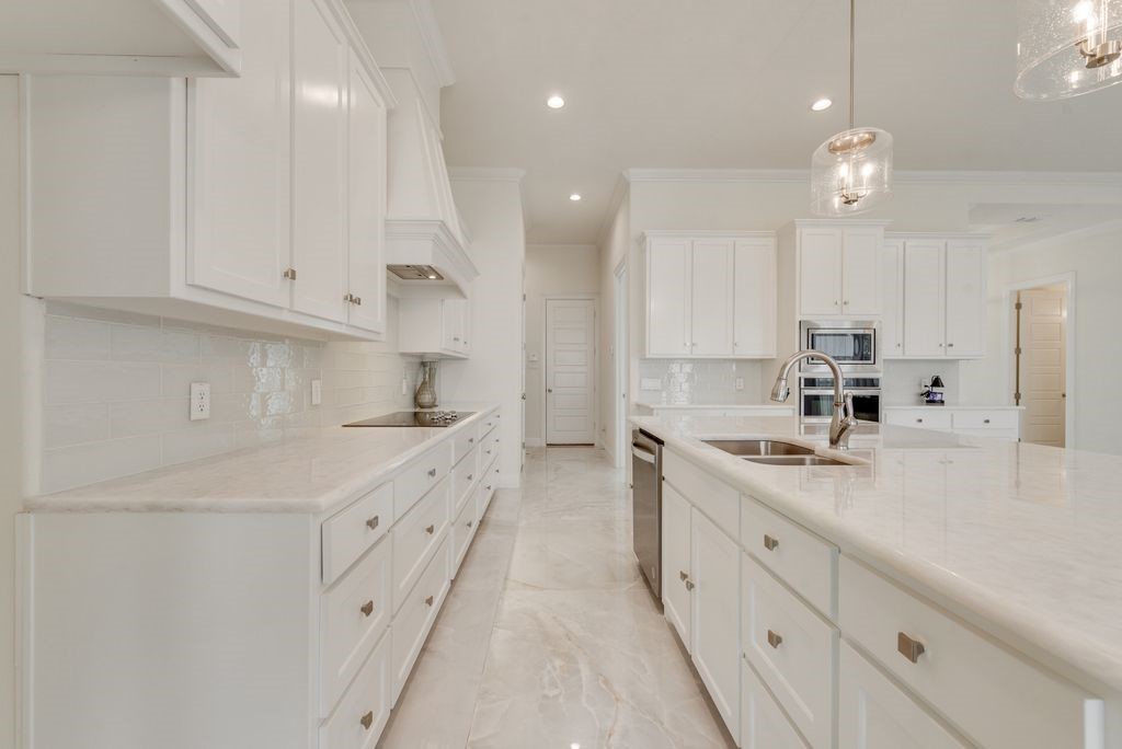 1424 Silent Springs Drive, Fort Worth, TX, 76052