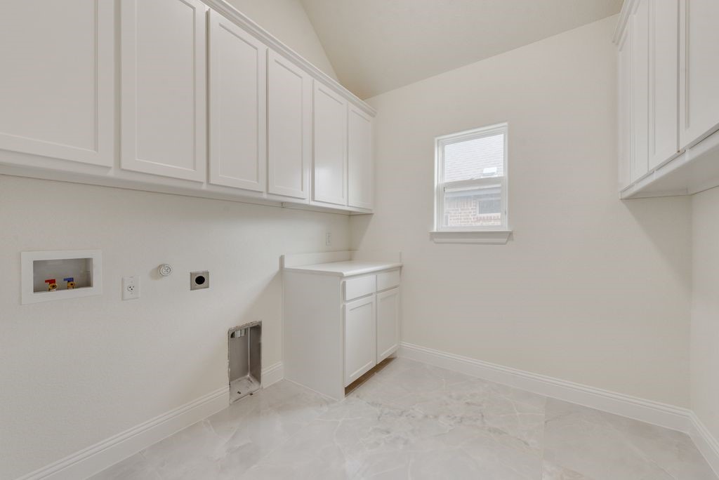1424 Silent Springs Drive, Fort Worth, TX, 76052