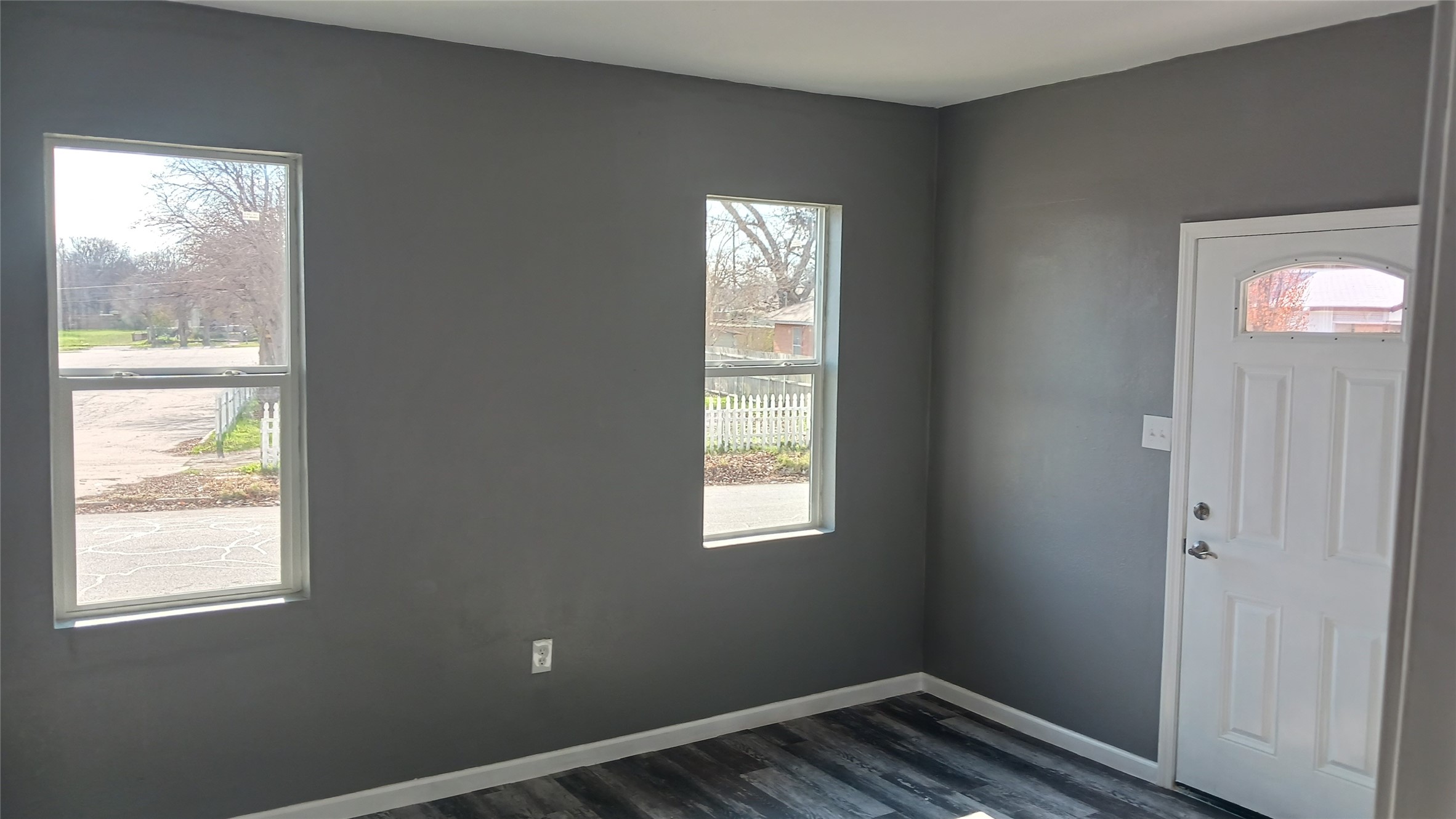 829 E Baltimore Avenue, Fort Worth, TX, 76104