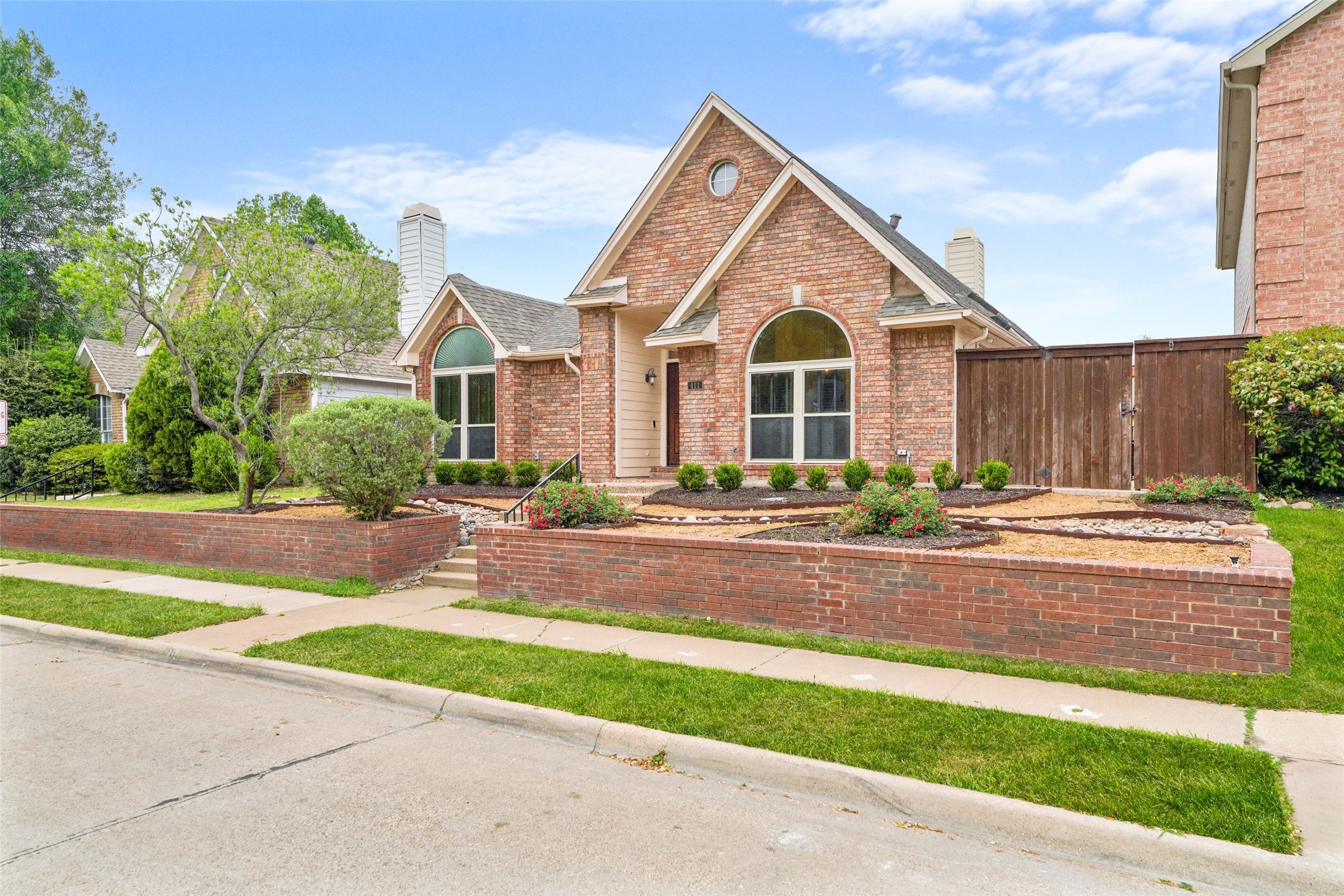 411 Red River Trail, Irving, TX, 75063