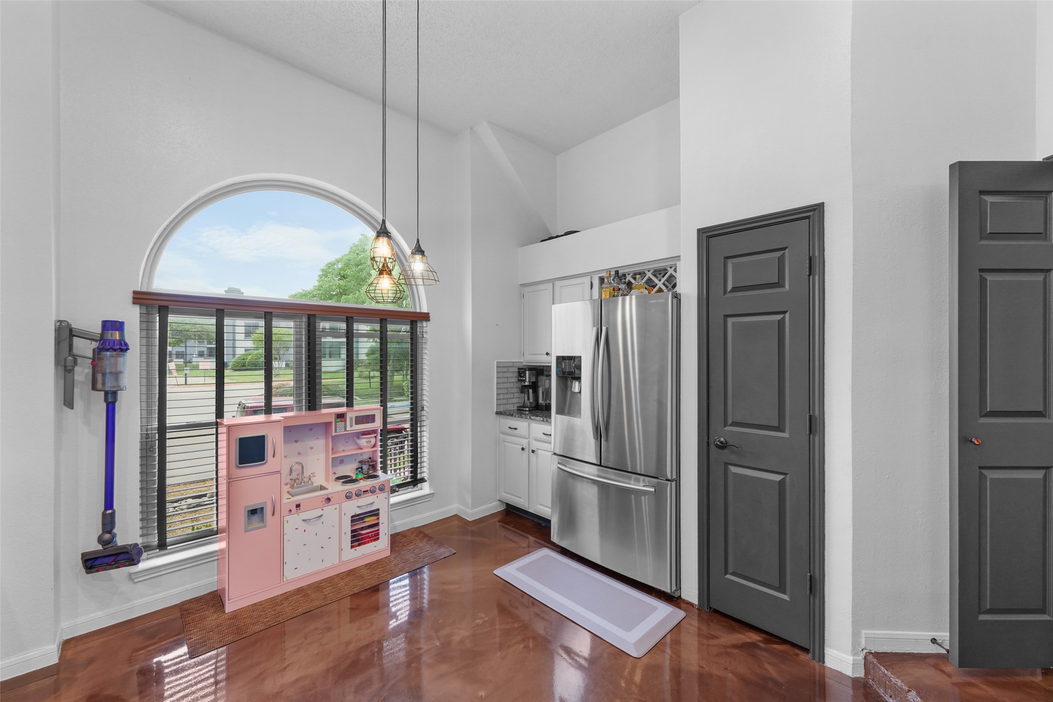 411 Red River Trail, Irving, TX, 75063