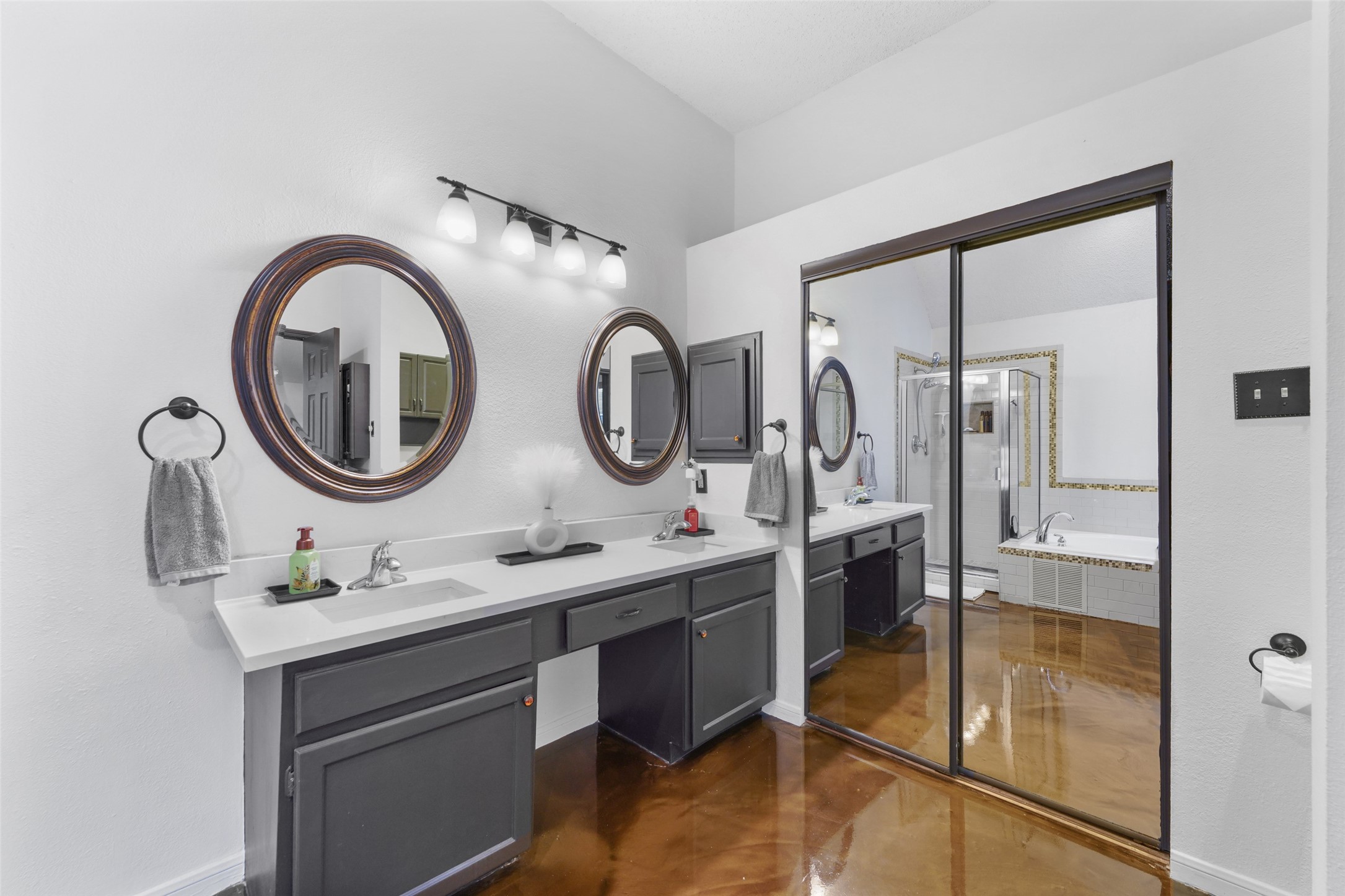 411 Red River Trail, Irving, TX, 75063