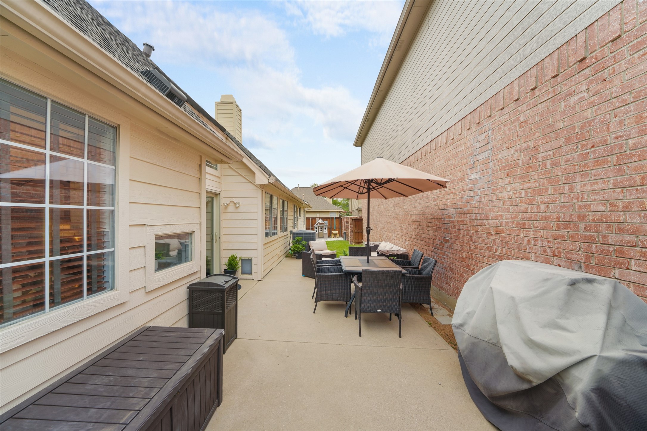411 Red River Trail, Irving, TX, 75063