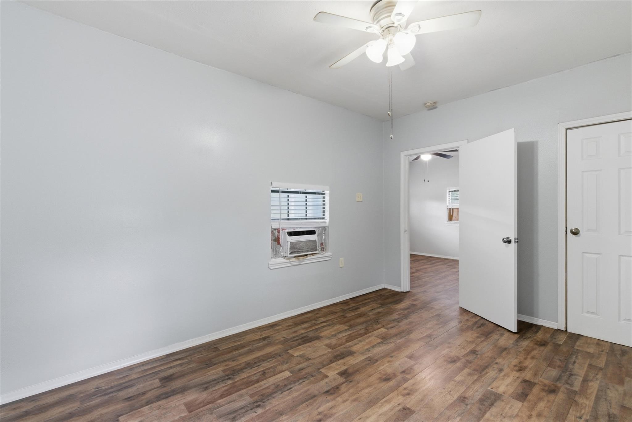 127 E Walker Street, Denison, TX, 75021