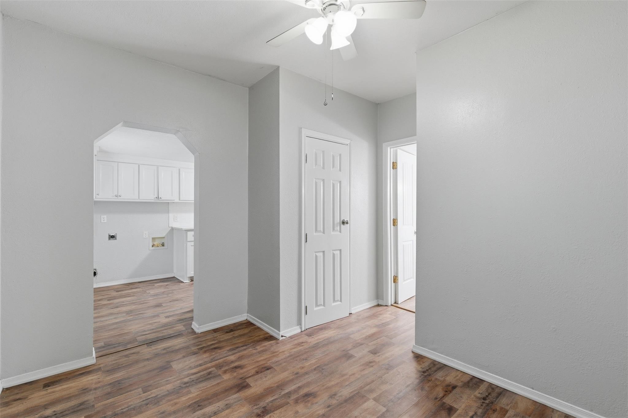 127 E Walker Street, Denison, TX, 75021
