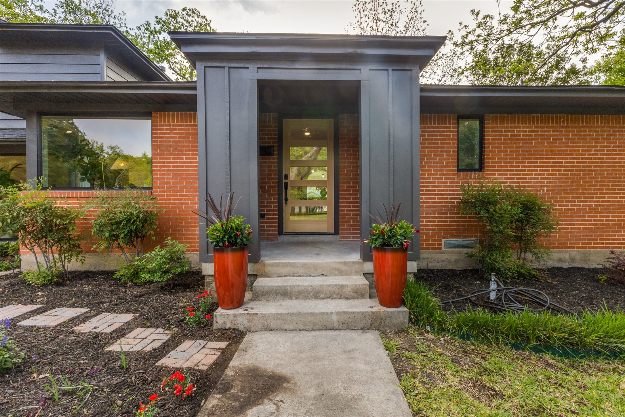 1404 El Campo Drive, Dallas, TX, 75218