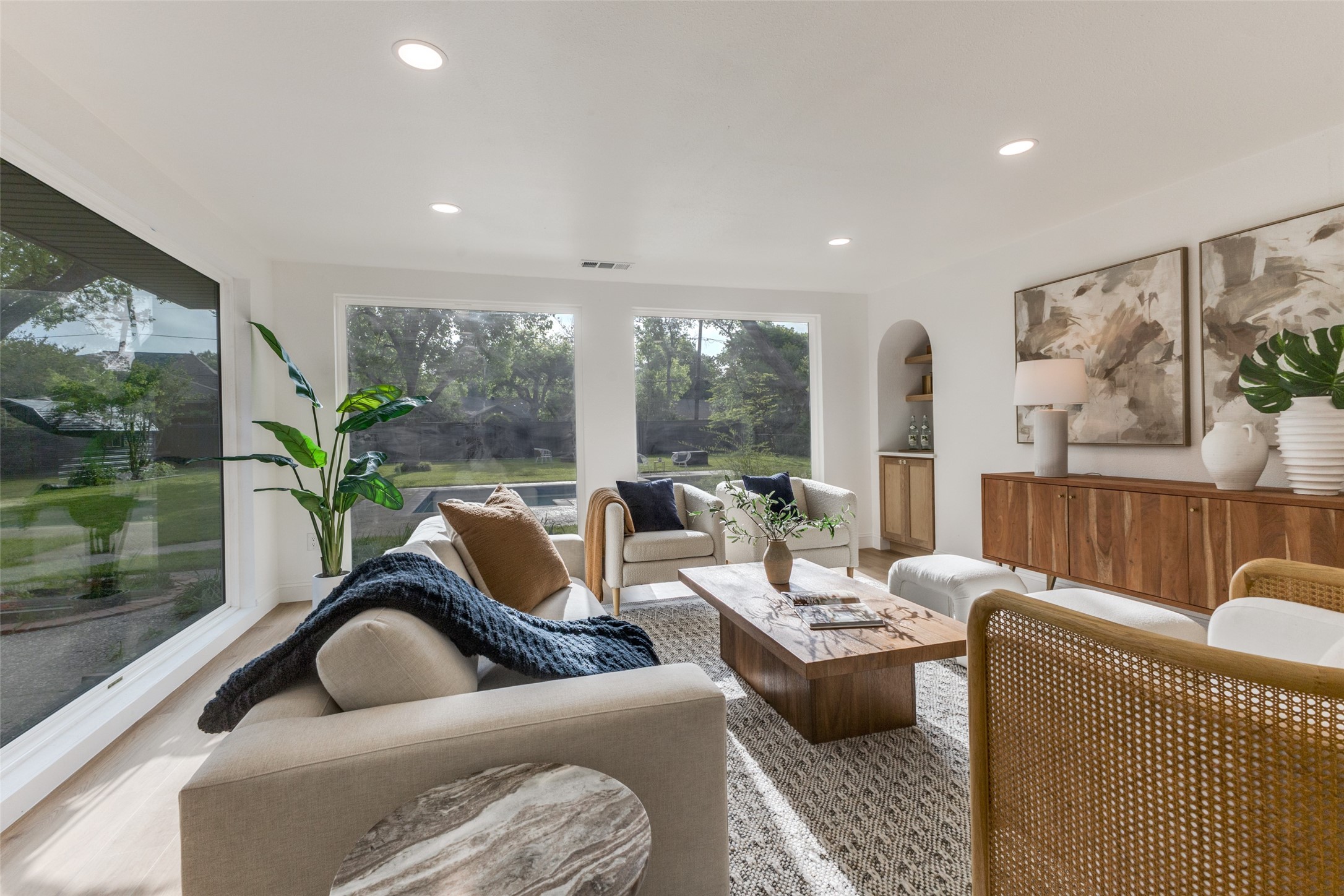 1404 El Campo Drive, Dallas, TX, 75218