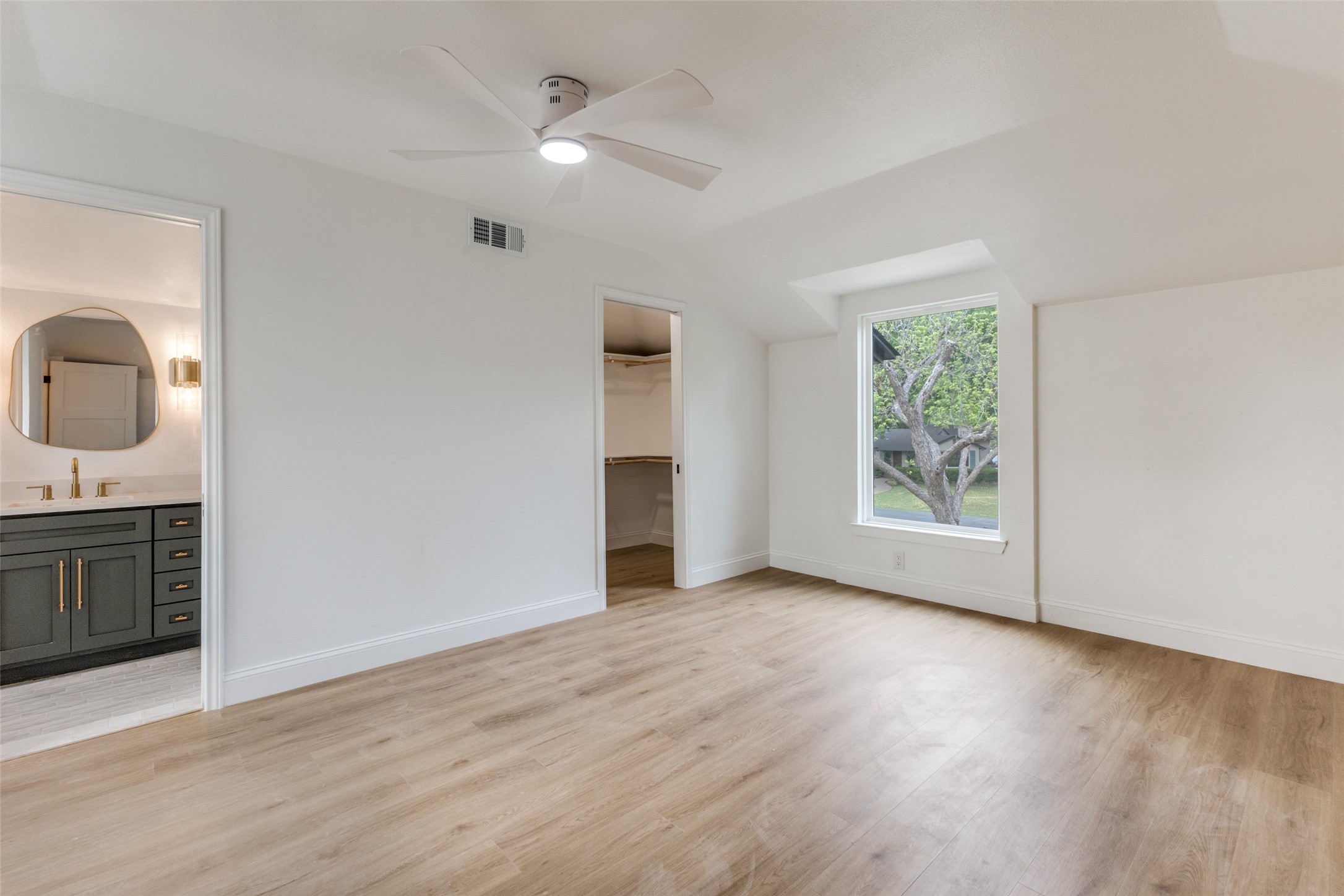 1404 El Campo Drive, Dallas, TX, 75218