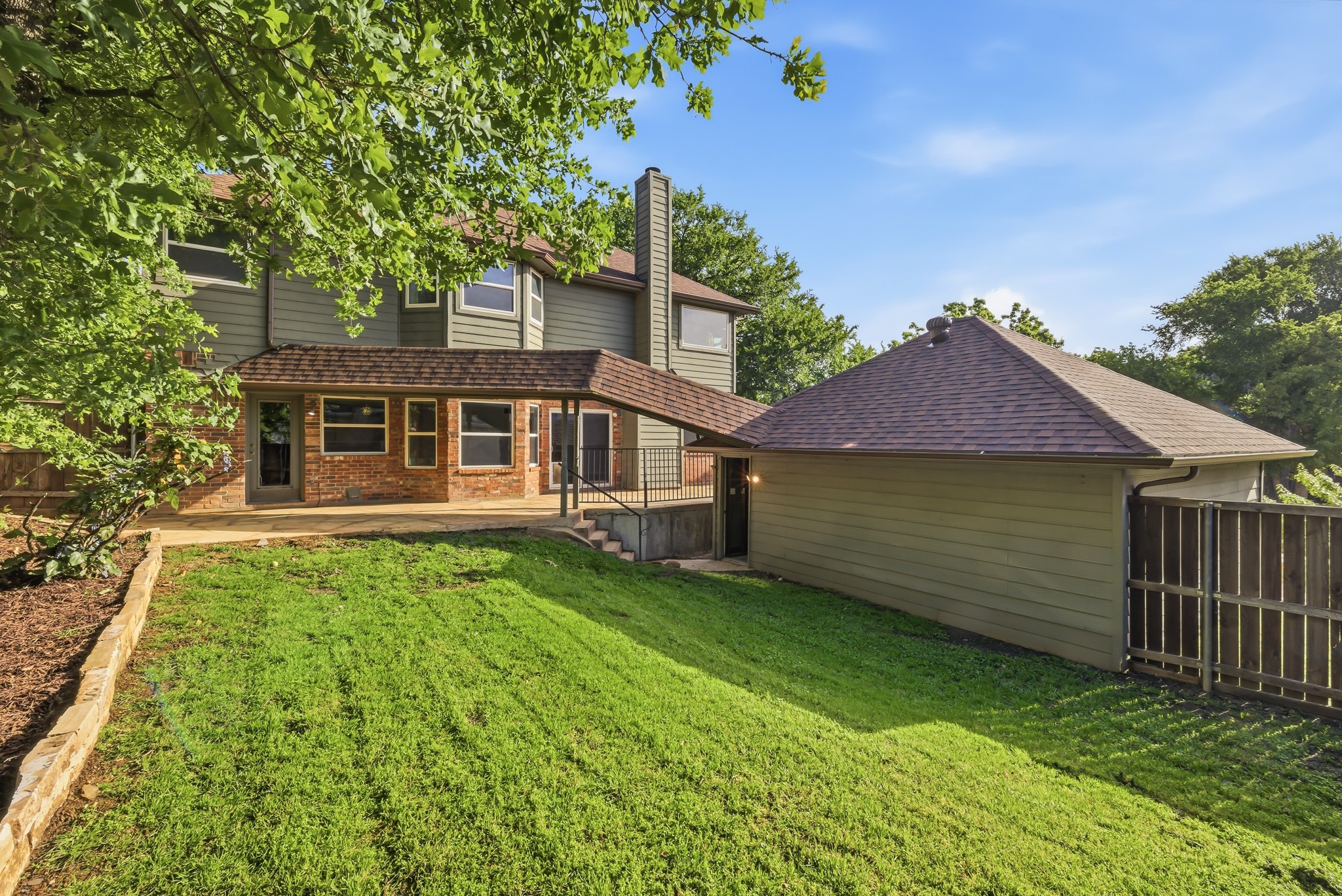 1801 Rolling Ridge Drive, Grapevine, TX, 76051