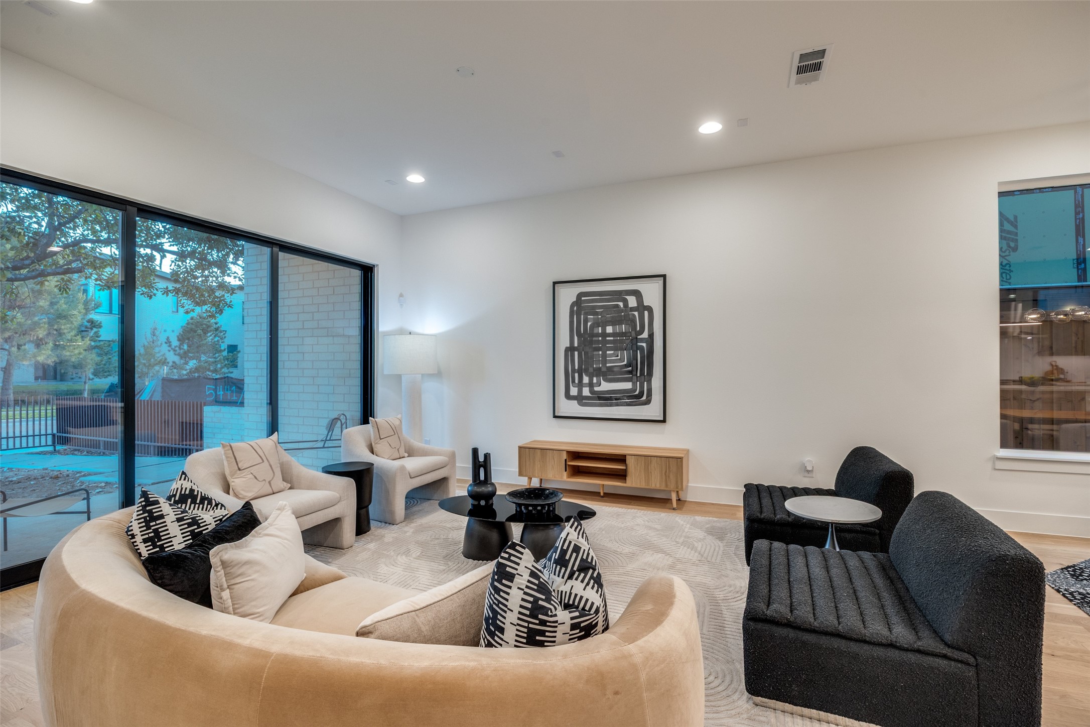 5443 Ellsworth, Dallas, TX, 75206