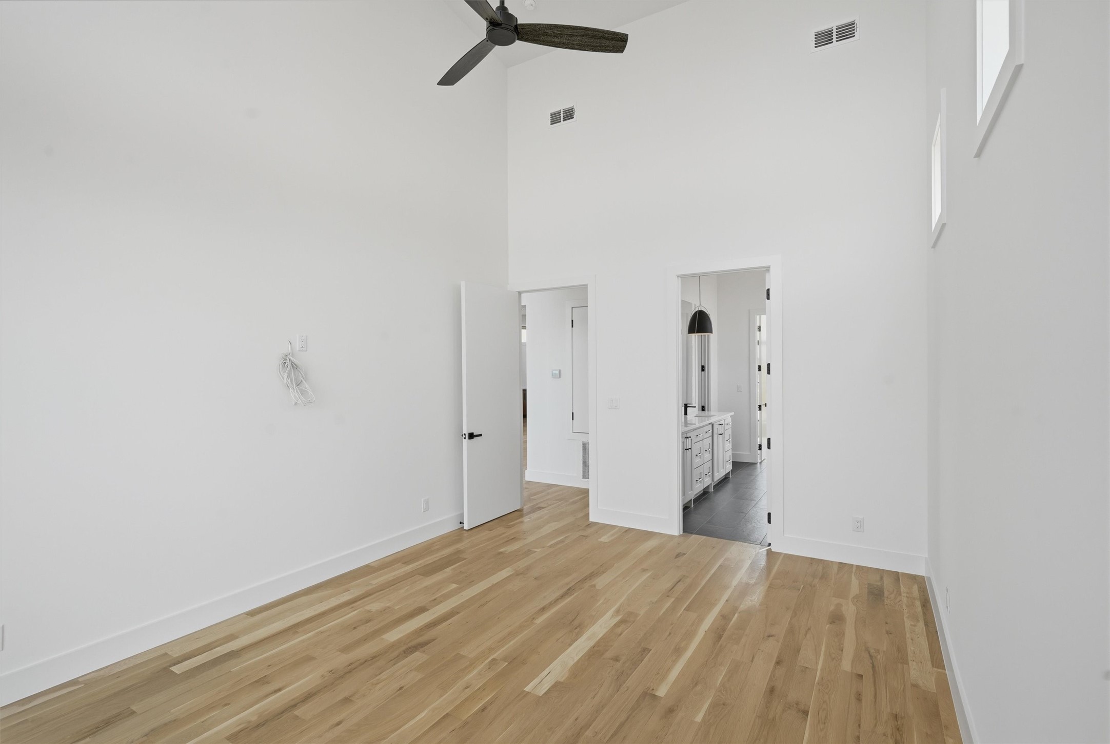 961 E Hells Gate Dr, Graford, TX, 76449