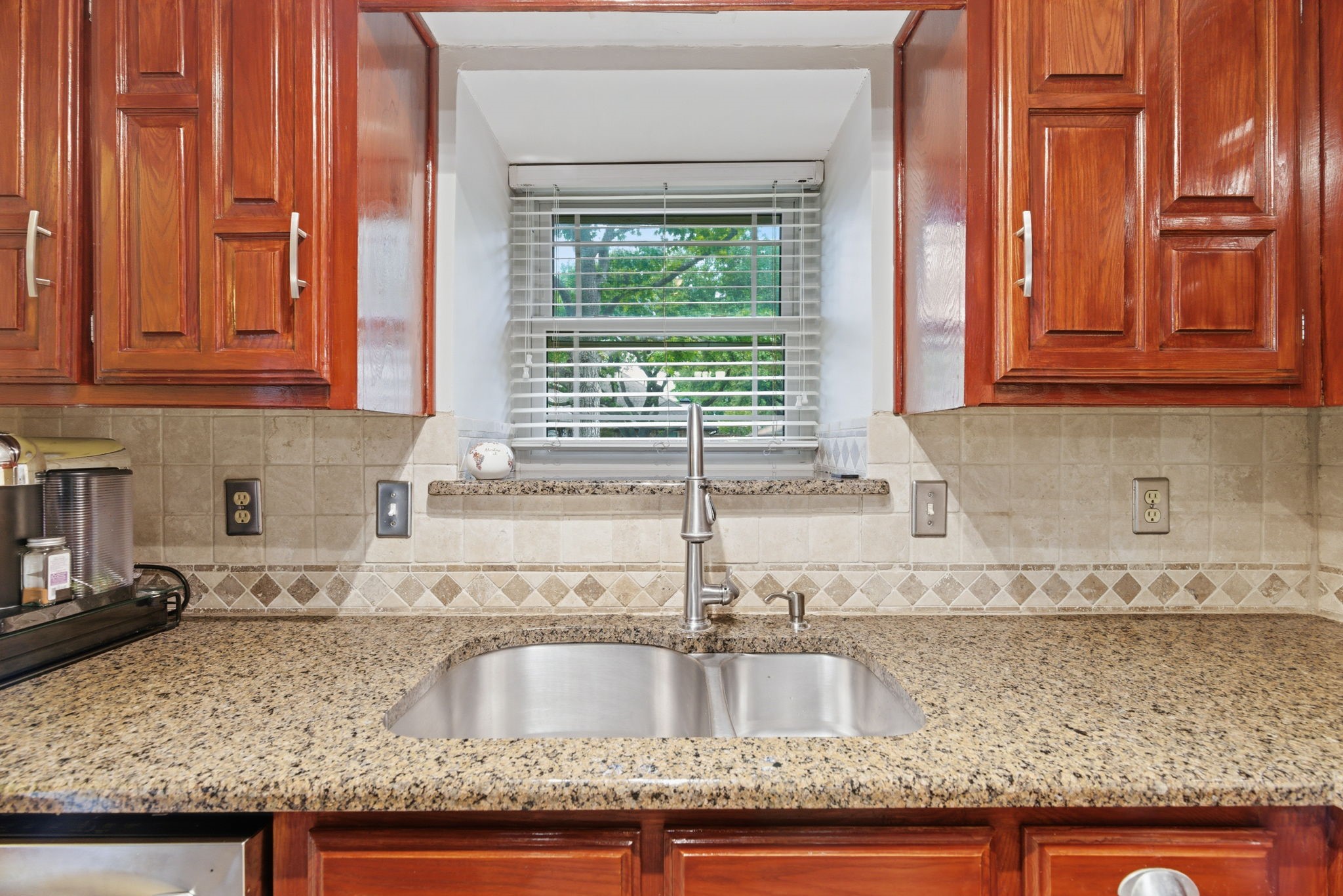 2307 Castle Rock Road, Carrollton, TX, 75007
