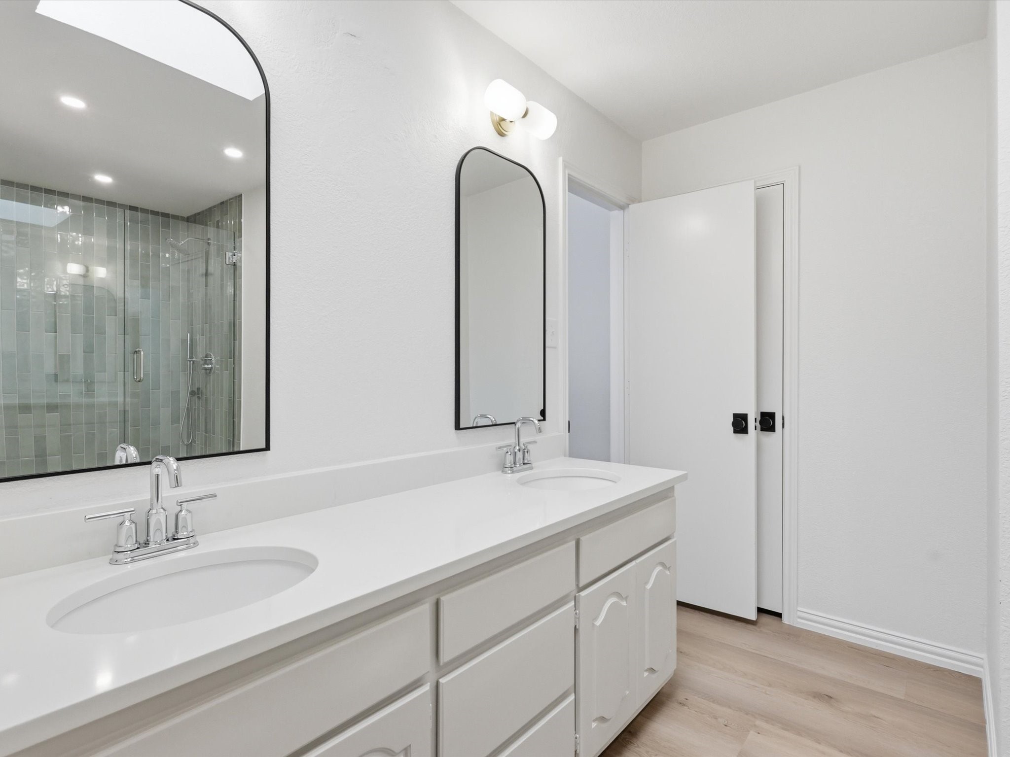 408 Christine Court, Euless, TX, 76039