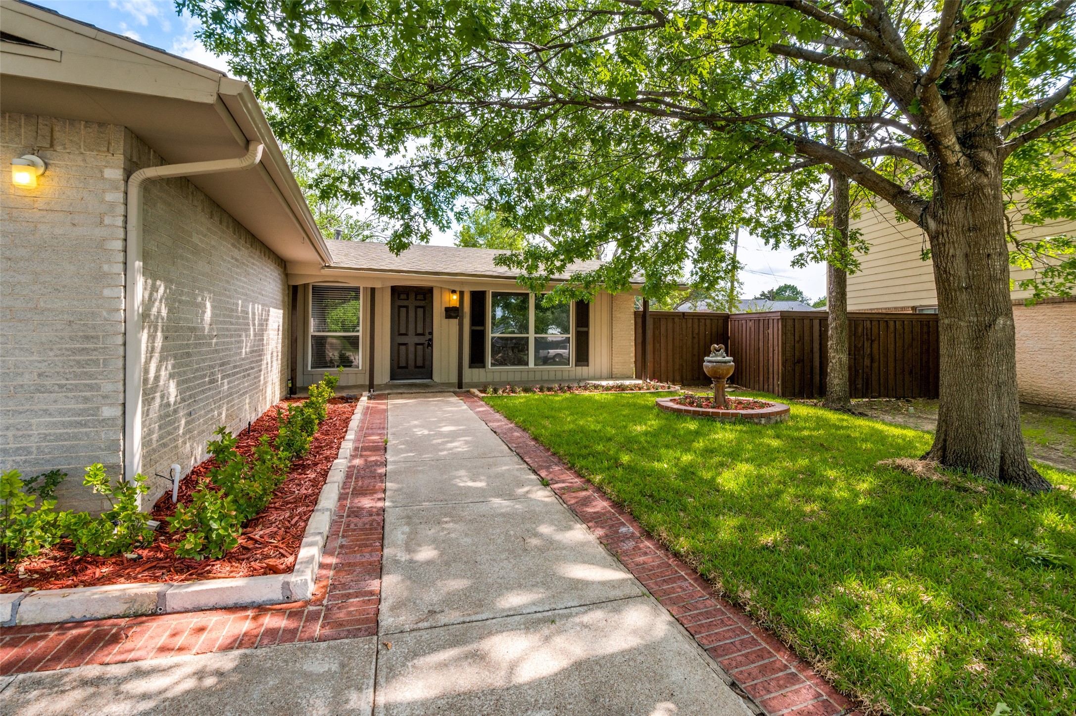 2306 Lakeland Place, Carrollton, TX, 75006