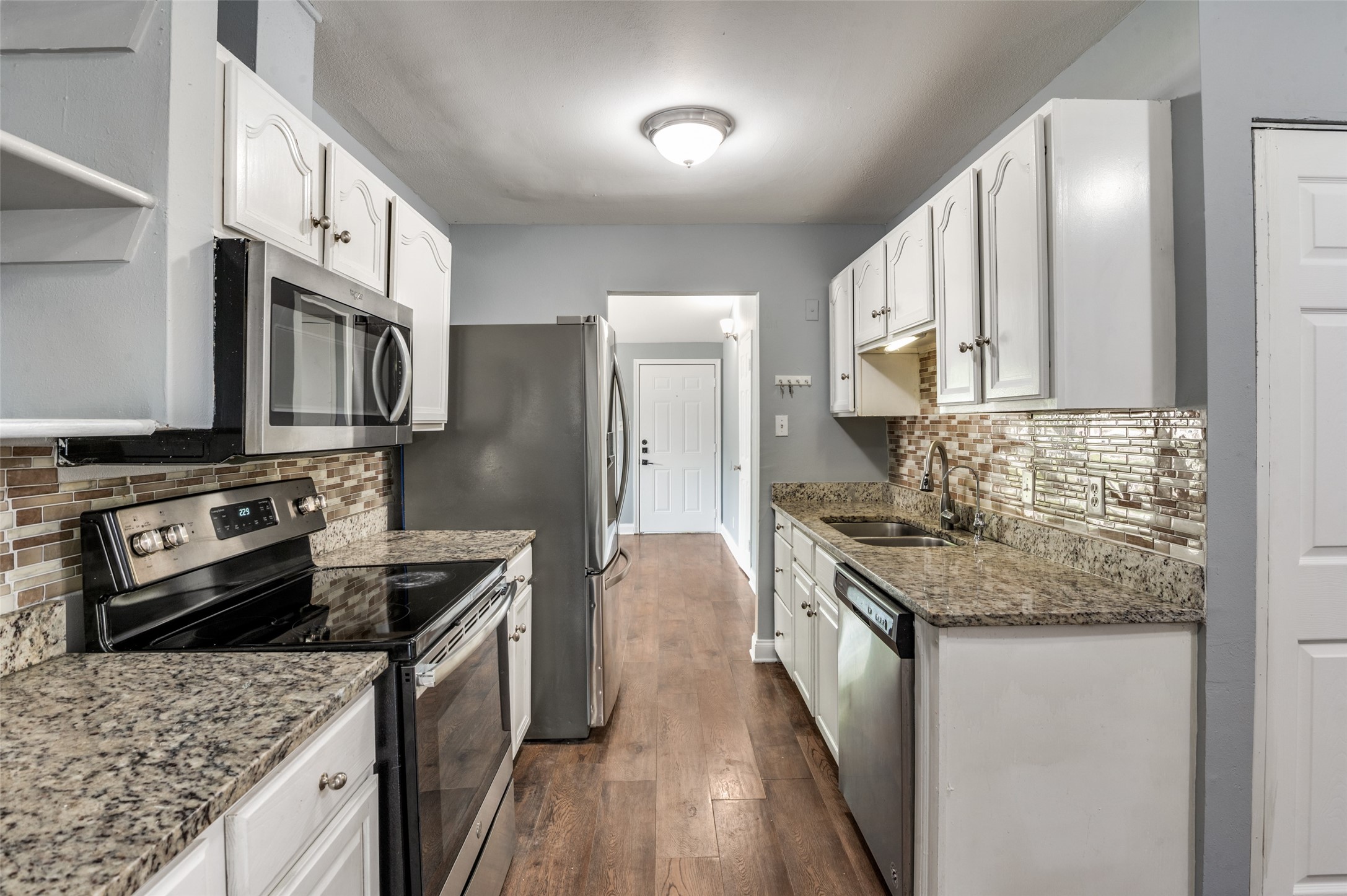 2306 Lakeland Place, Carrollton, TX, 75006