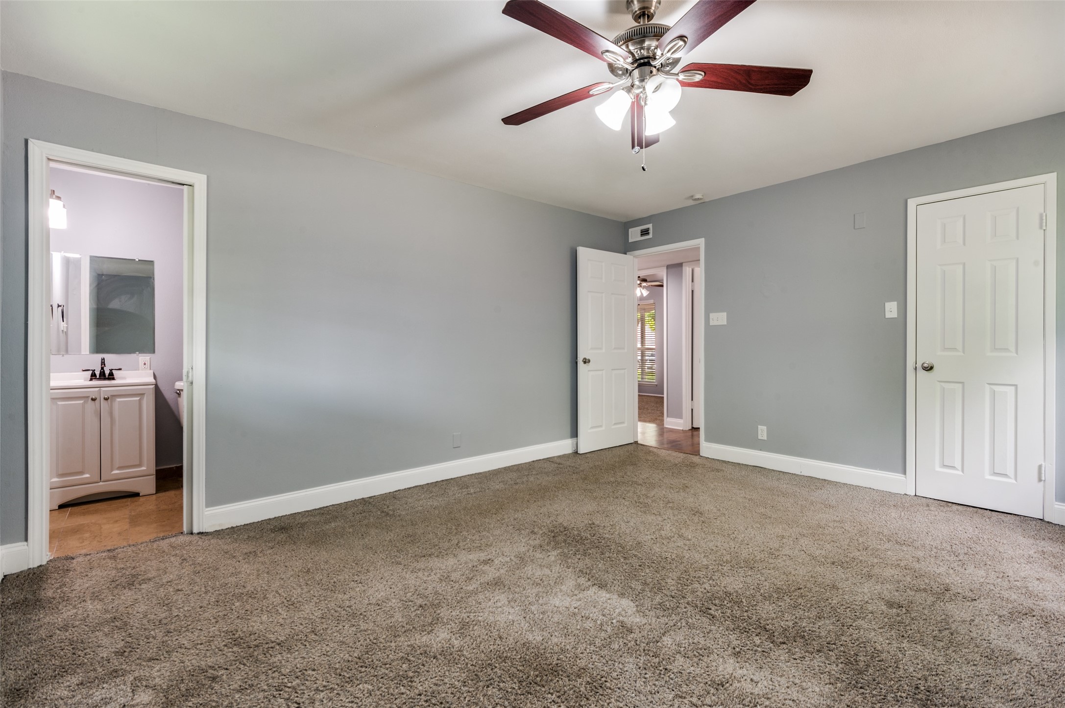 2306 Lakeland Place, Carrollton, TX, 75006