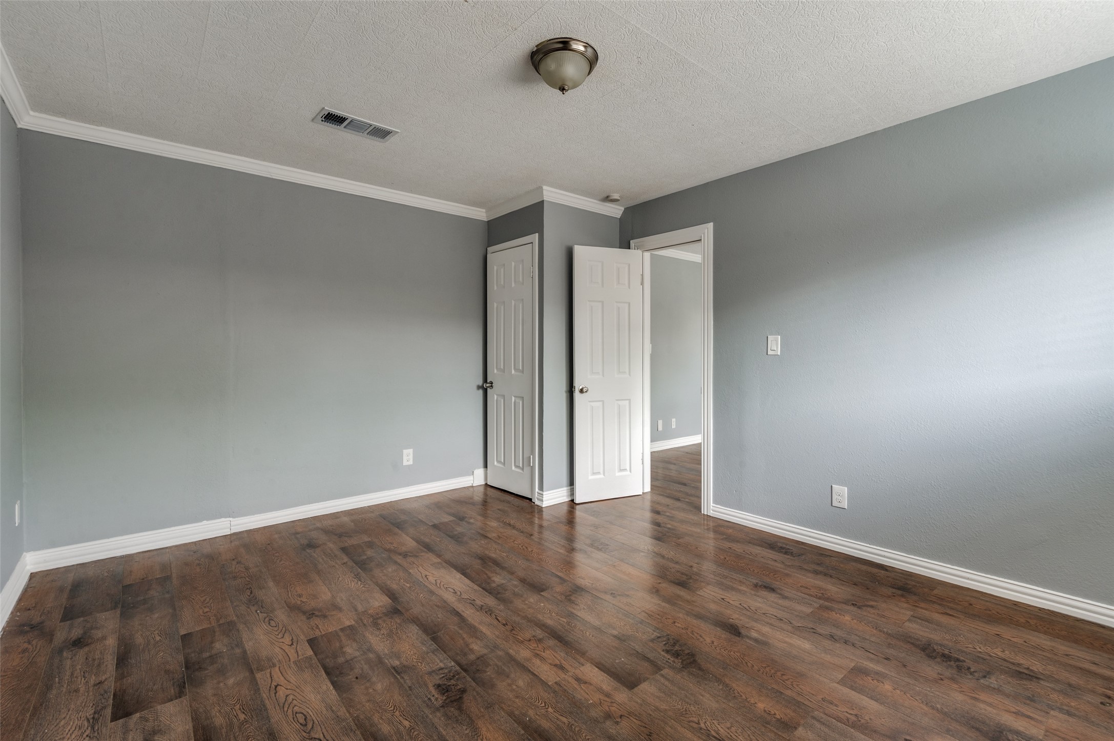 2306 Lakeland Place, Carrollton, TX, 75006
