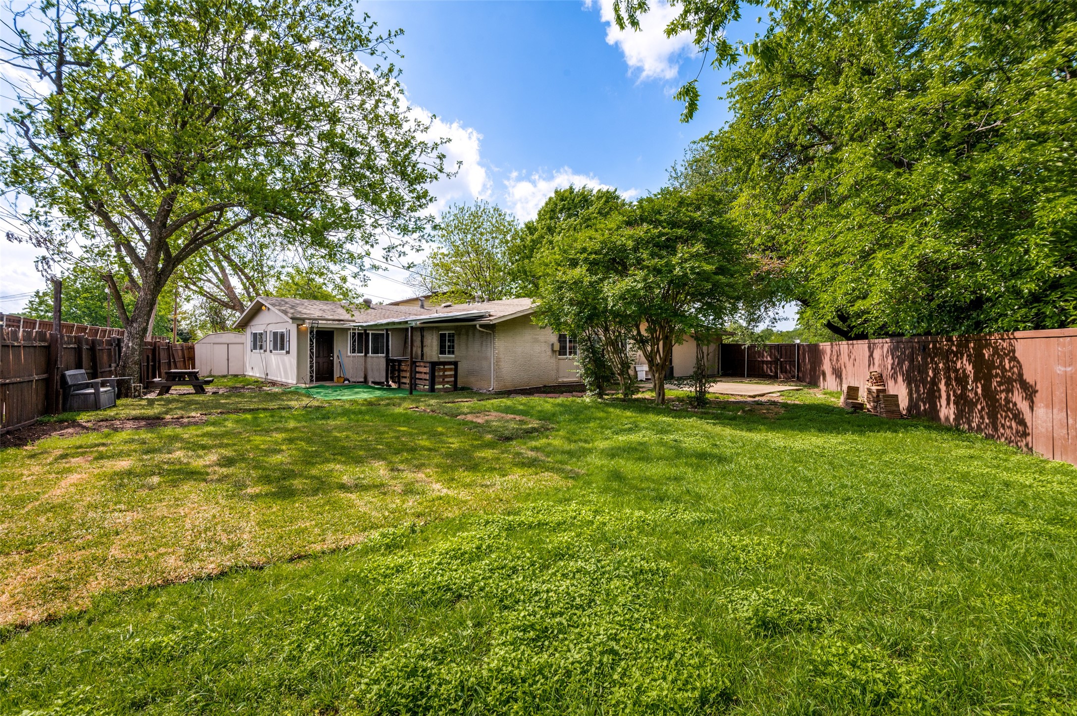 2306 Lakeland Place, Carrollton, TX, 75006