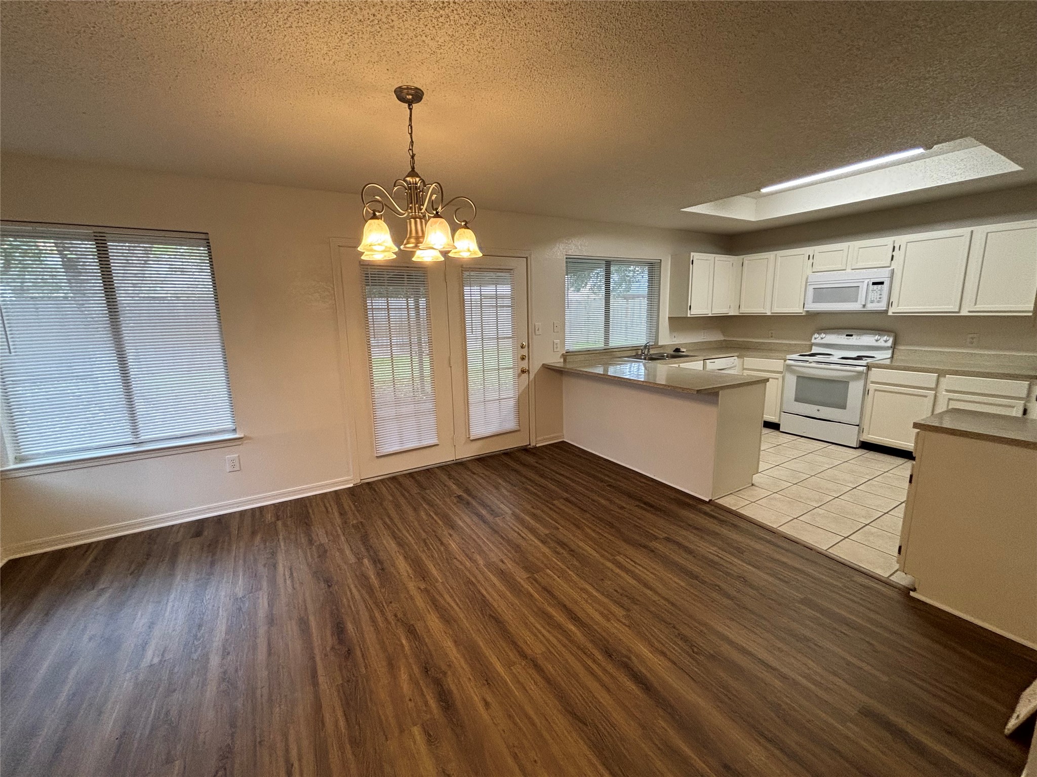 2514 Livingston Lane, Grand Prairie, TX, 75052