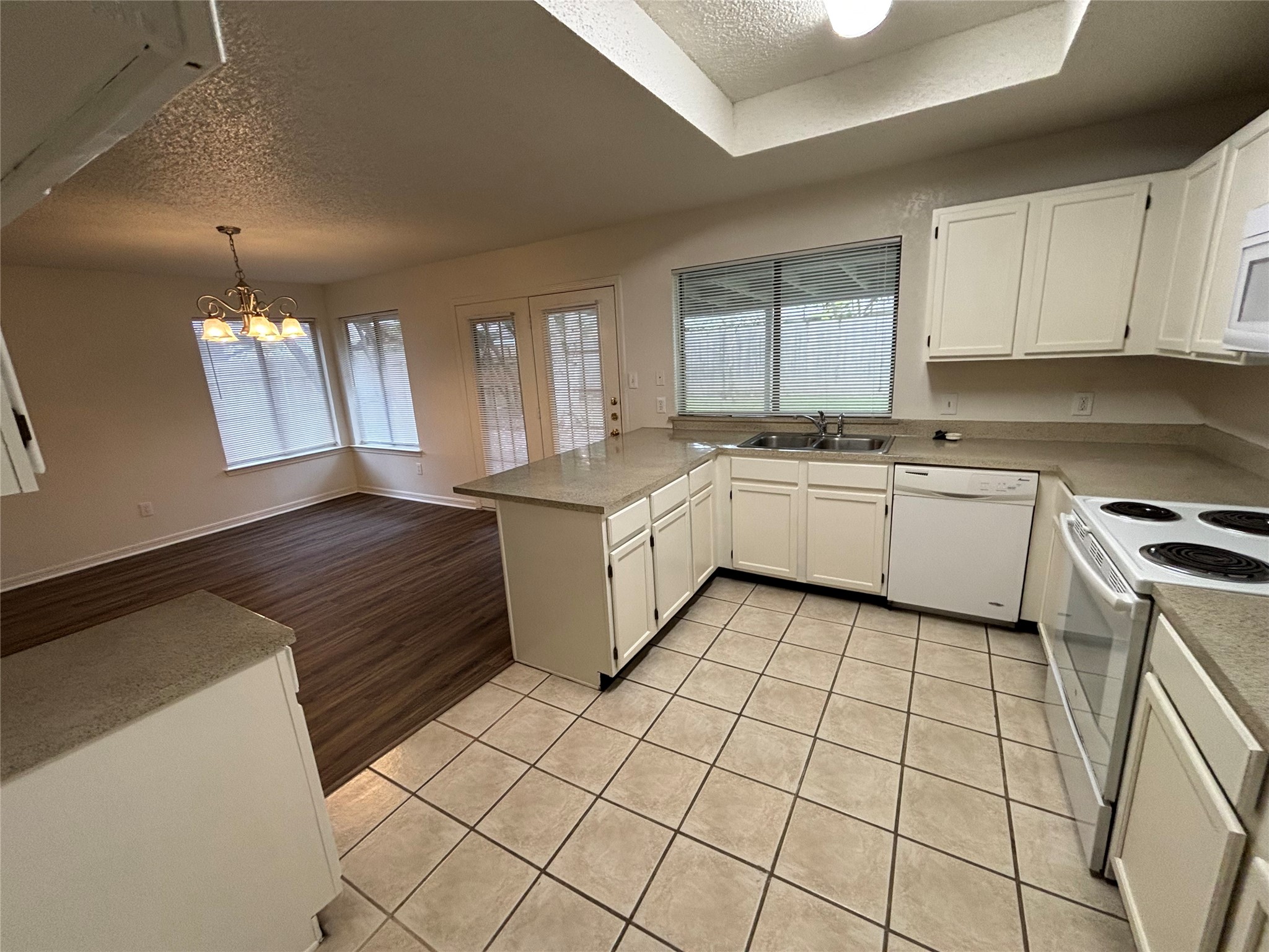 2514 Livingston Lane, Grand Prairie, TX, 75052
